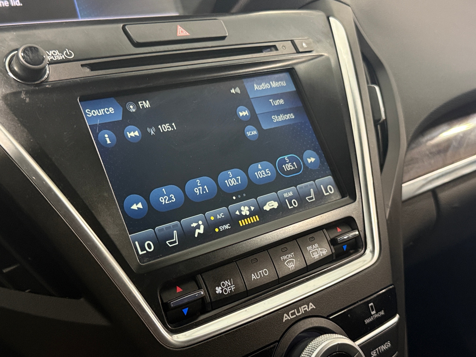 Thumbnail: 2020 Acura MDX - 3