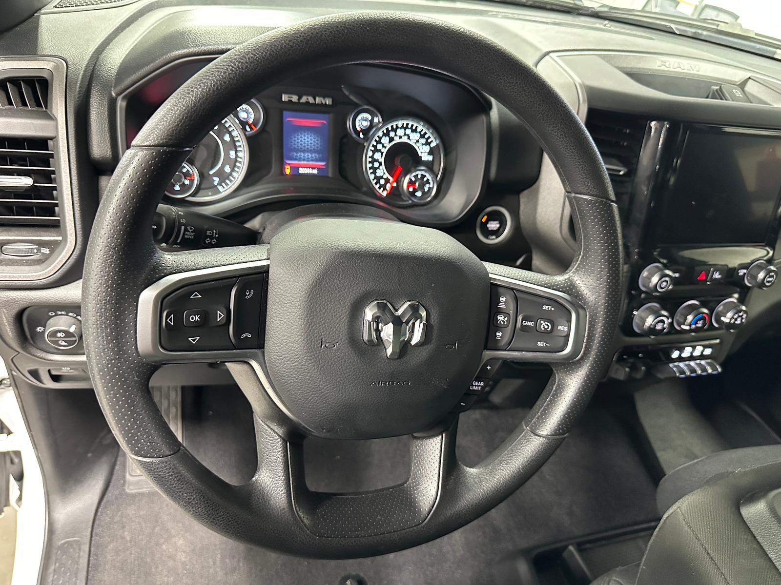 Thumbnail: 2025 RAM 1500 - 5