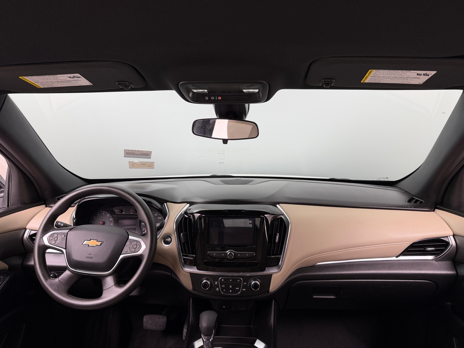 Thumbnail: 2023 Chevrolet Traverse - 3