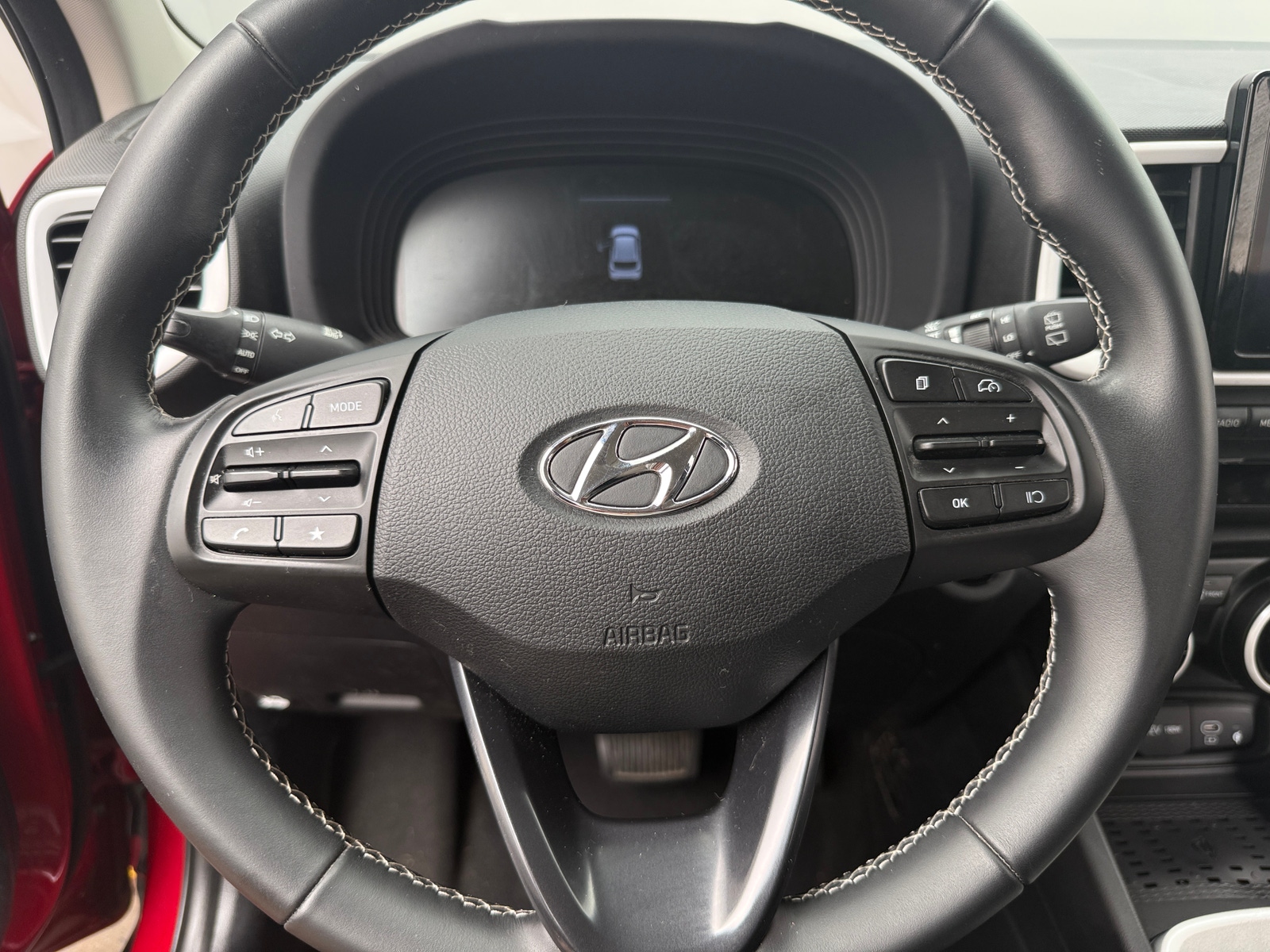 Thumbnail: 2023 Hyundai Venue - 4