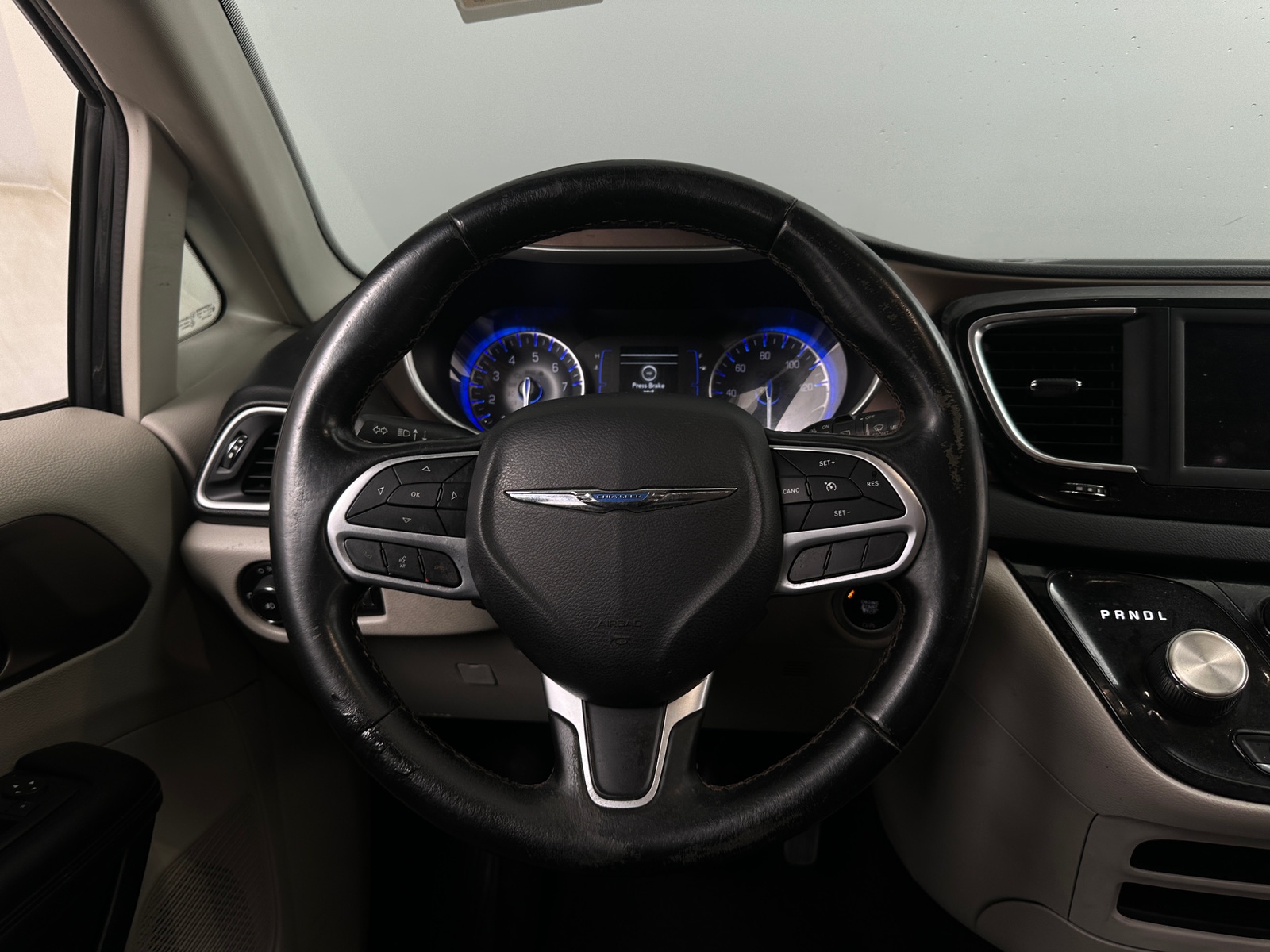 Thumbnail: 2018 Chrysler Pacifica - 4