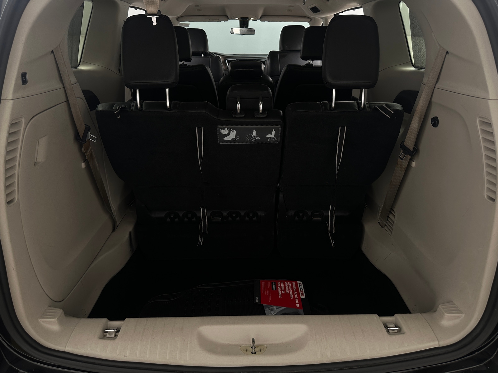 Thumbnail: 2018 Chrysler Pacifica - 6