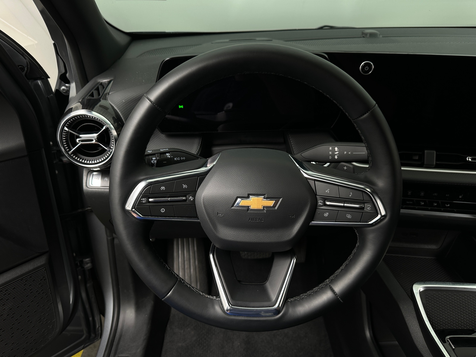 Thumbnail: 2026 Chevrolet Equinox - 5