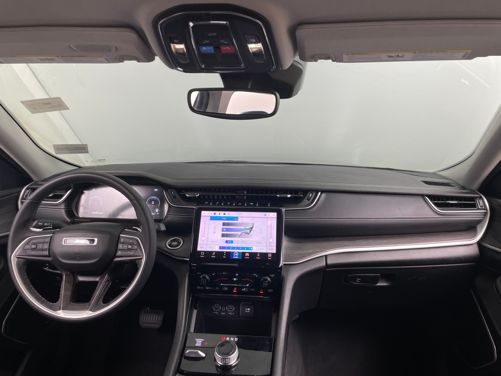 Thumbnail: 2023 Jeep Grand Cherokee L - 2