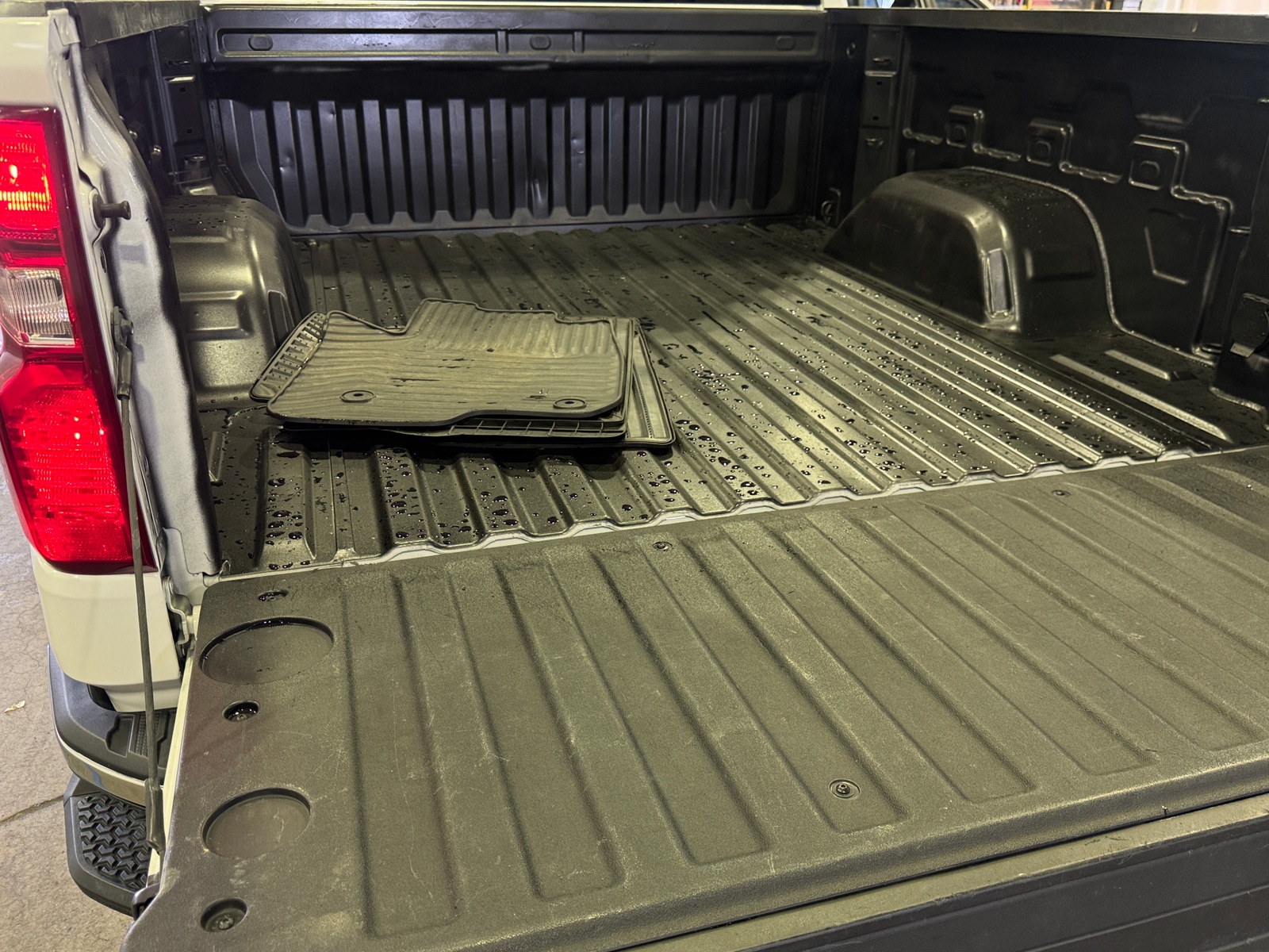 Thumbnail: 2025 Chevrolet Silverado 1500 - 7