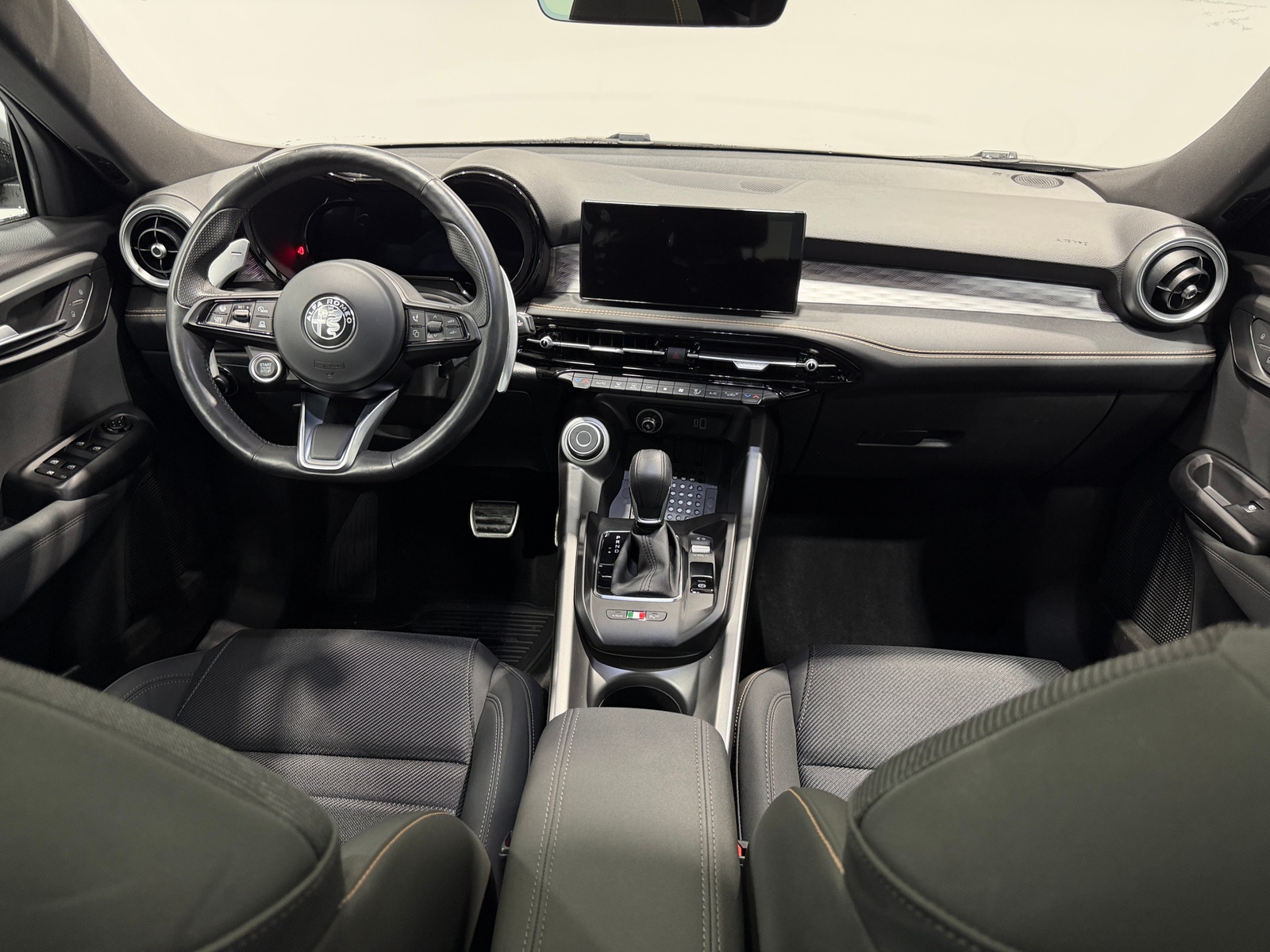Thumbnail: 2024 Alfa Romeo Tonale - 3