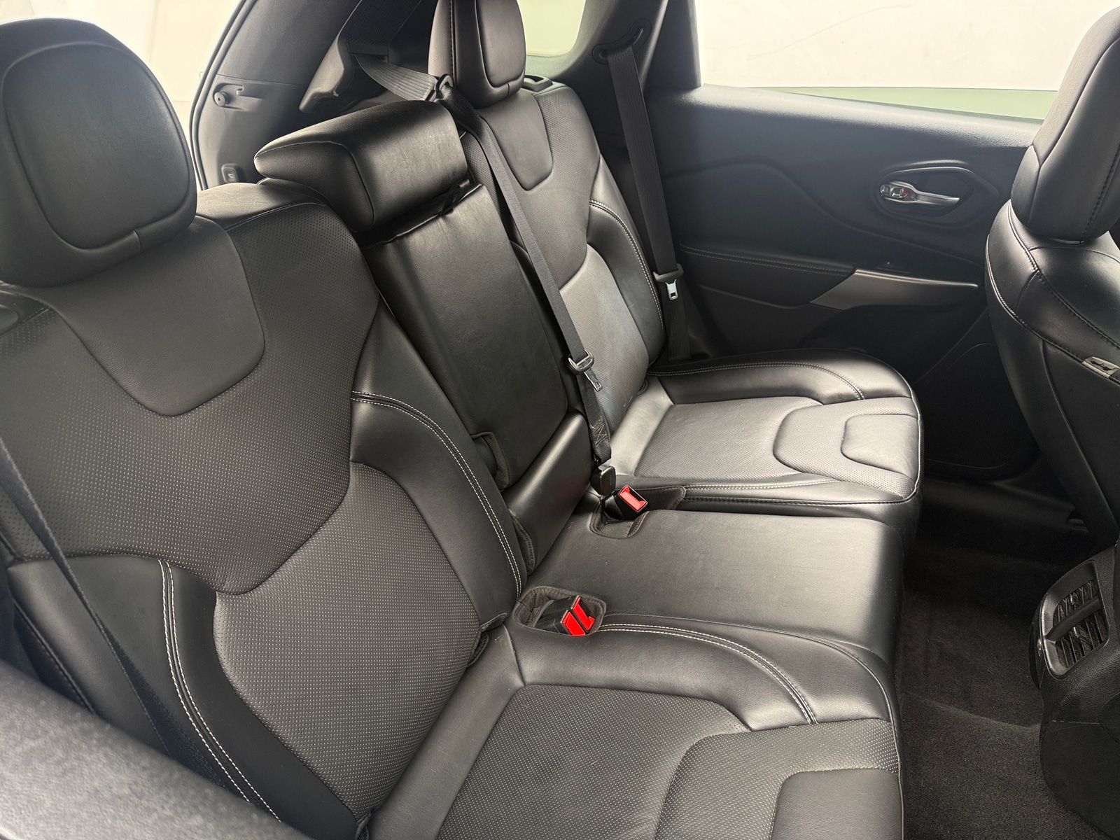 Thumbnail: 2021 Jeep Cherokee - 5