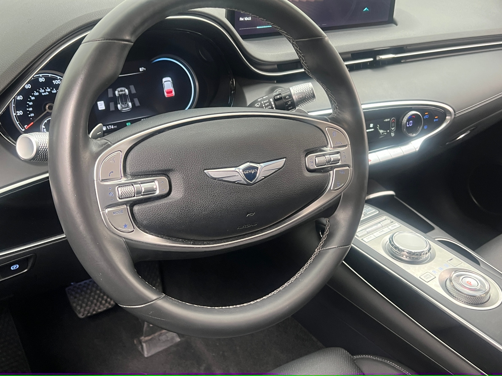 Thumbnail: 2025 Genesis GV70 - 4