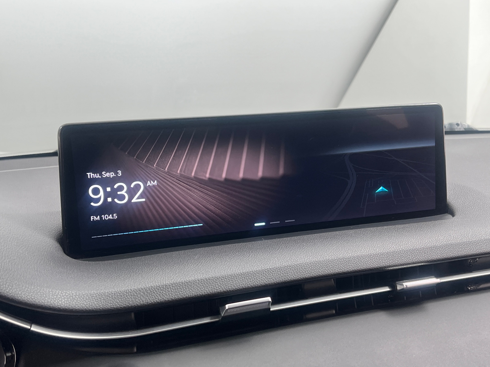 Thumbnail: 2025 Genesis GV70 - 3