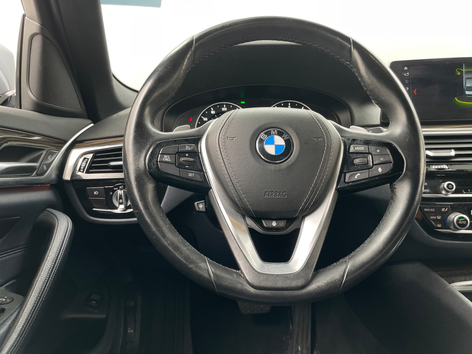 Thumbnail: 2018 BMW 5 Series - 4