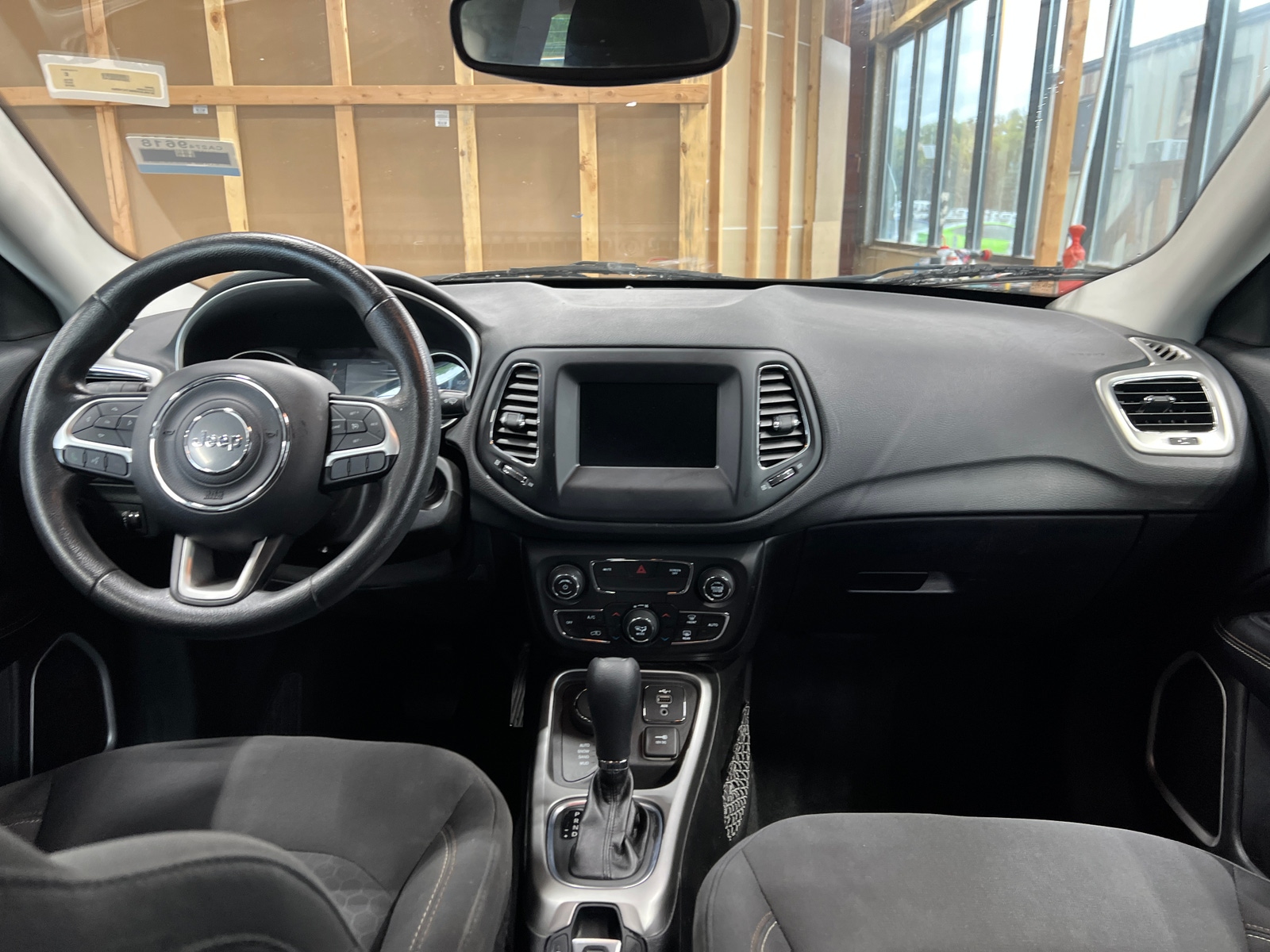 Thumbnail: 2019 Jeep Compass - 3