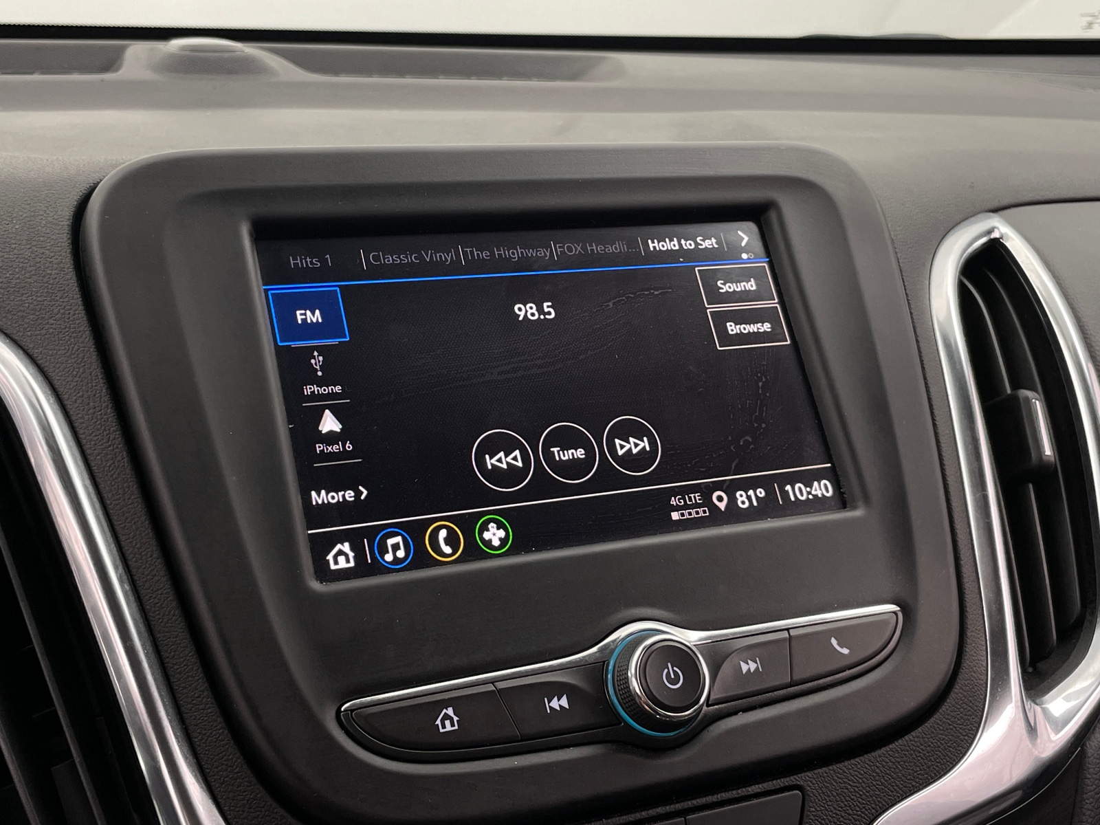 Thumbnail: 2024 Chevrolet Equinox - 4