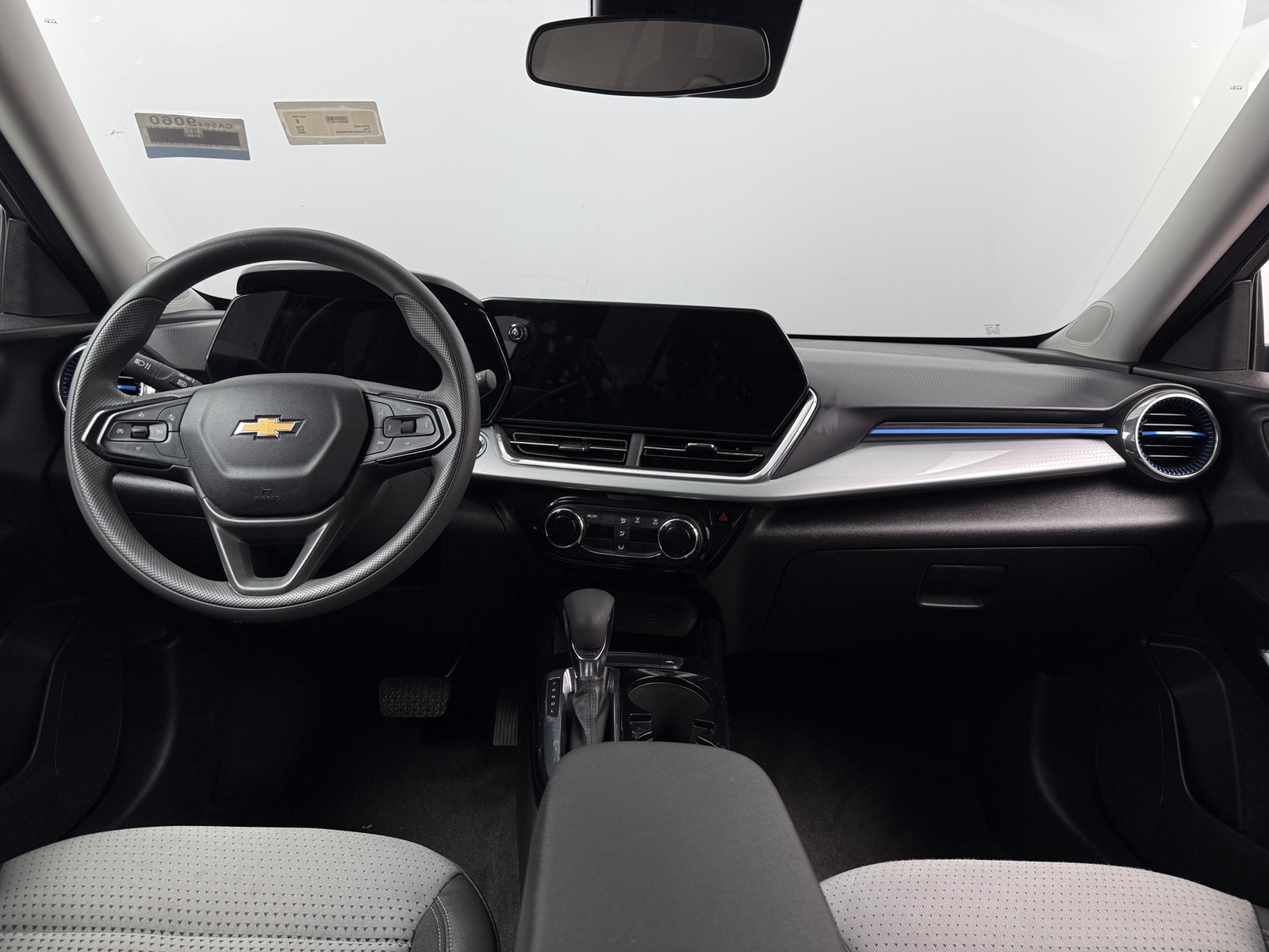 Thumbnail: 2025 Chevrolet Trax - 2