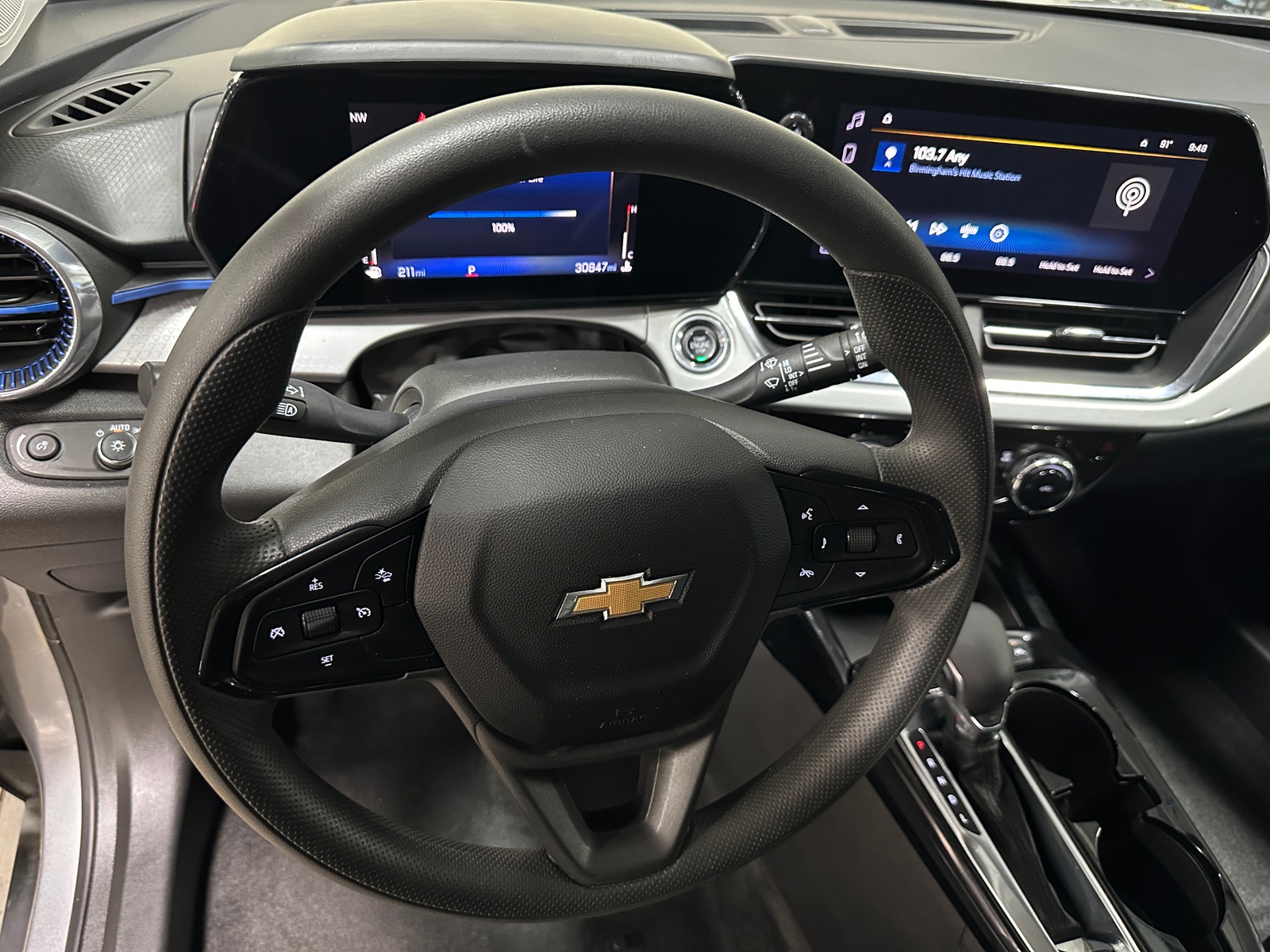 Thumbnail: 2025 Chevrolet Trax - 4