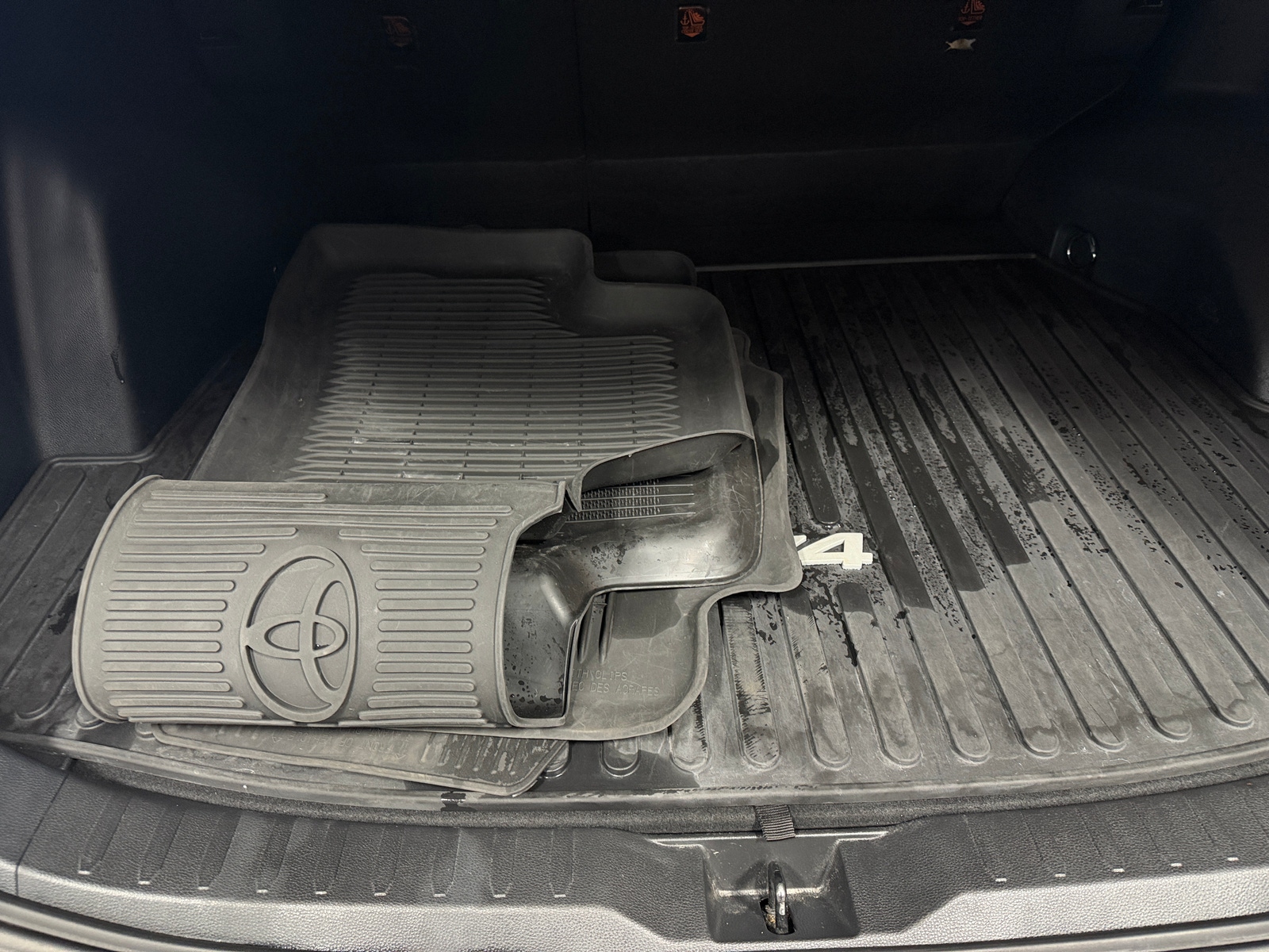 Thumbnail: 2021 Toyota RAV4 - 7