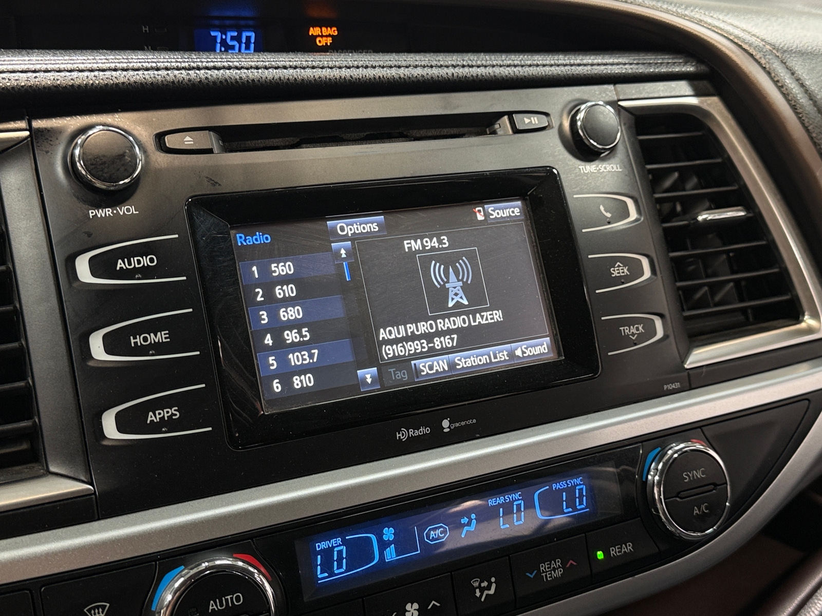 Thumbnail: 2014 Toyota Highlander - 4