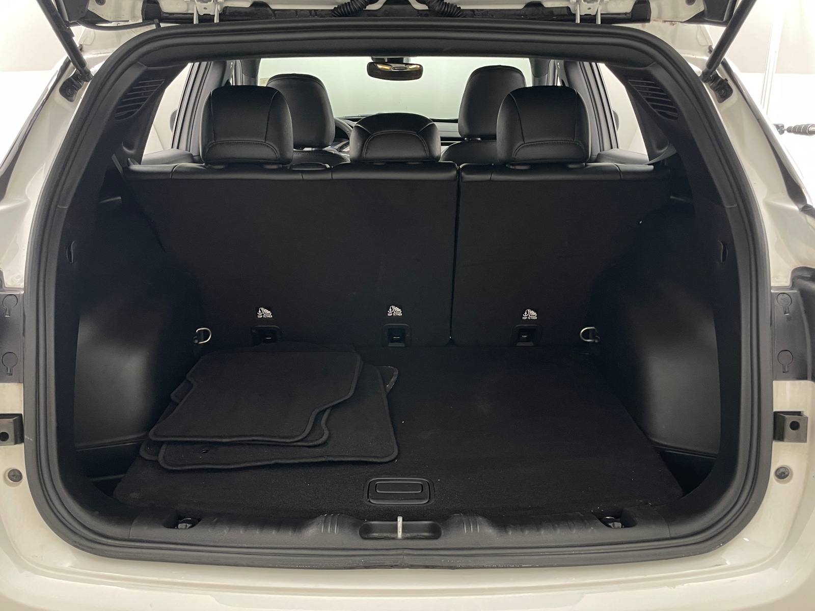 Thumbnail: 2023 Jeep Compass - 6