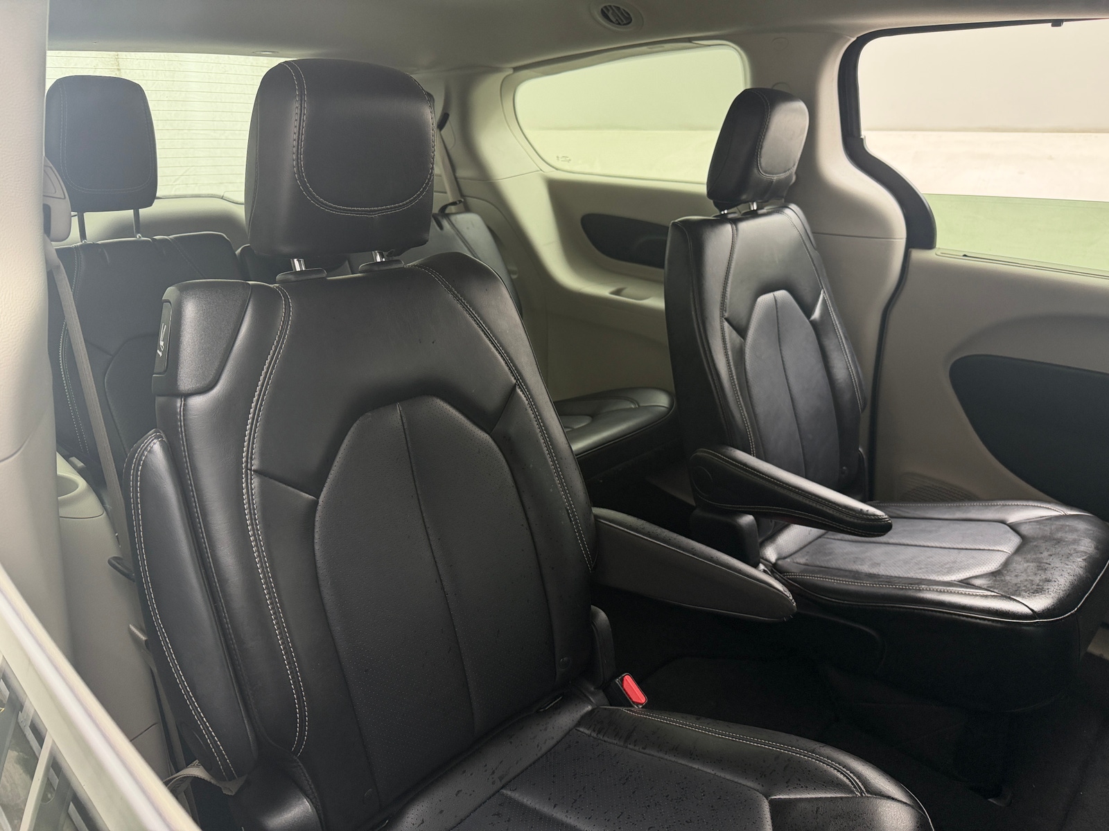 Thumbnail: 2024 Chrysler Pacifica - 5