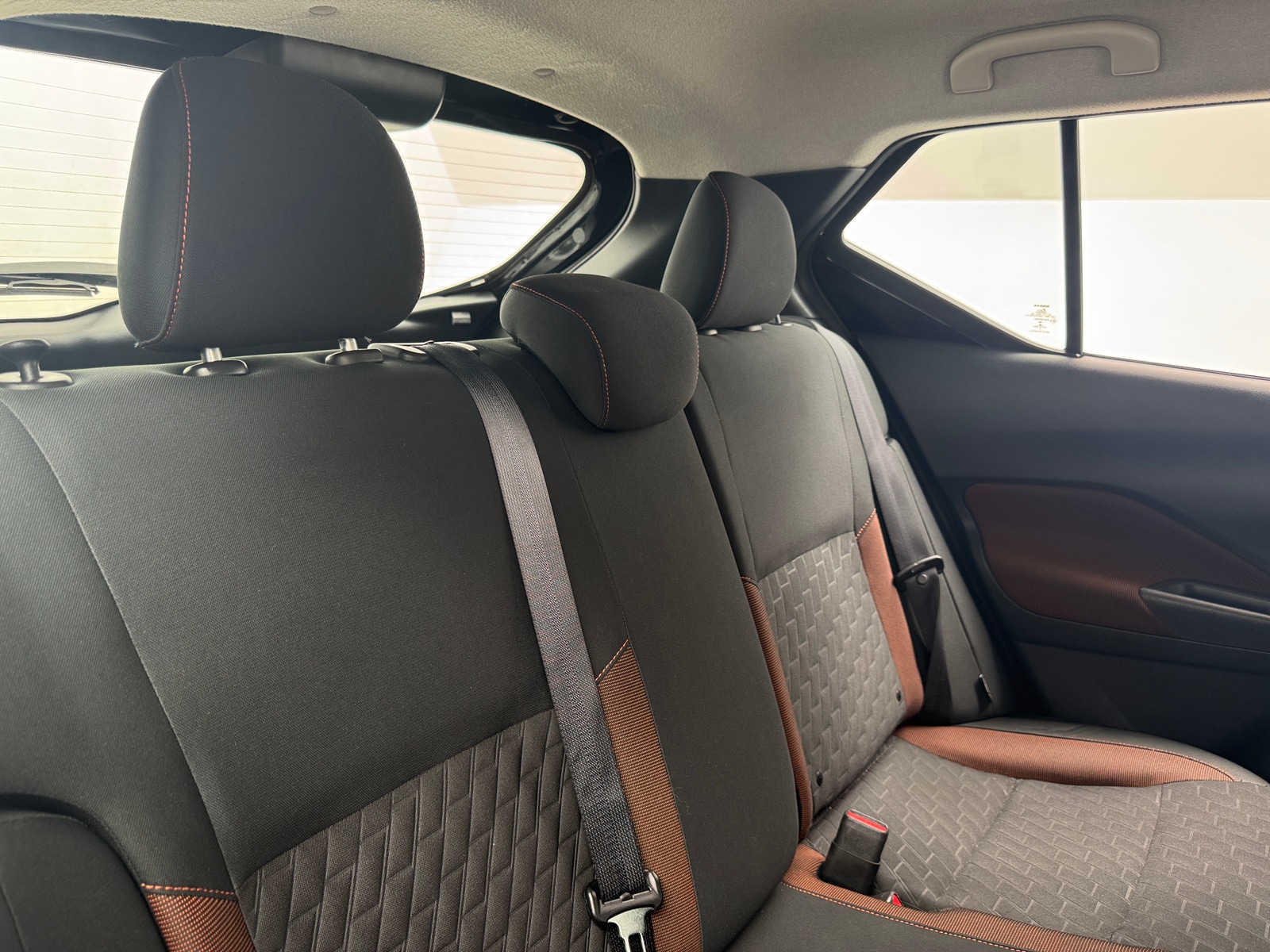 Thumbnail: 2021 Nissan Kicks - 6