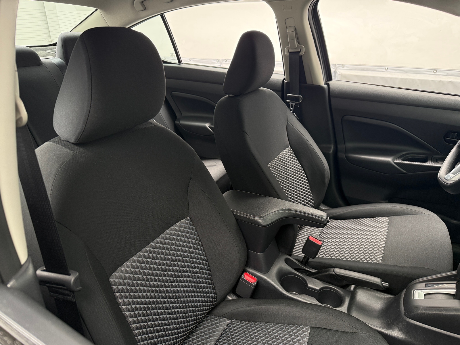 Thumbnail: 2022 Nissan Versa - 2