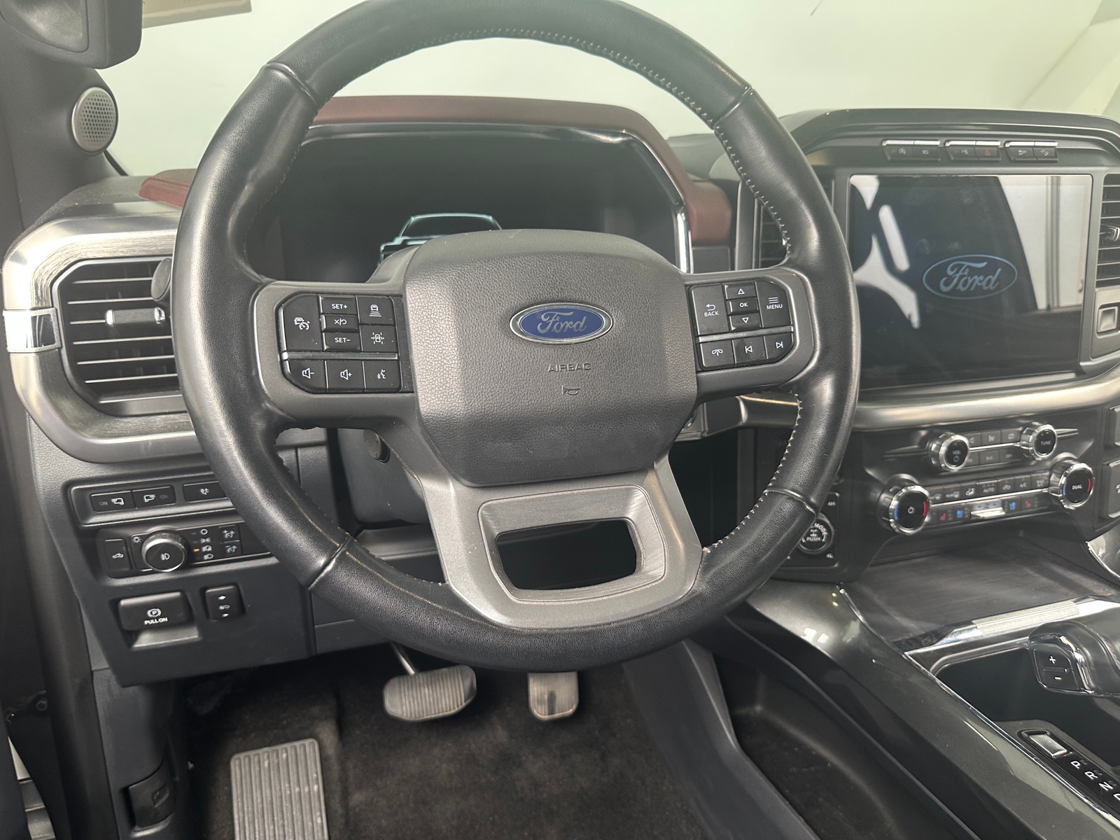 Thumbnail: 2022 Ford Econoline - 4