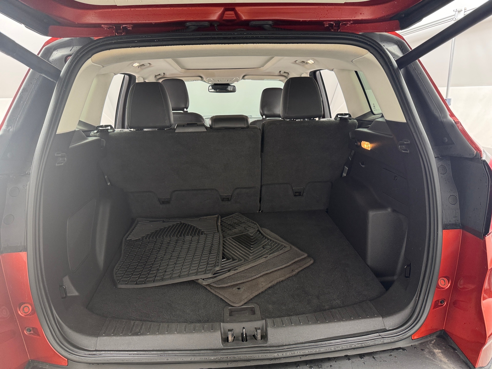 Thumbnail: 2019 Ford Escape - 6