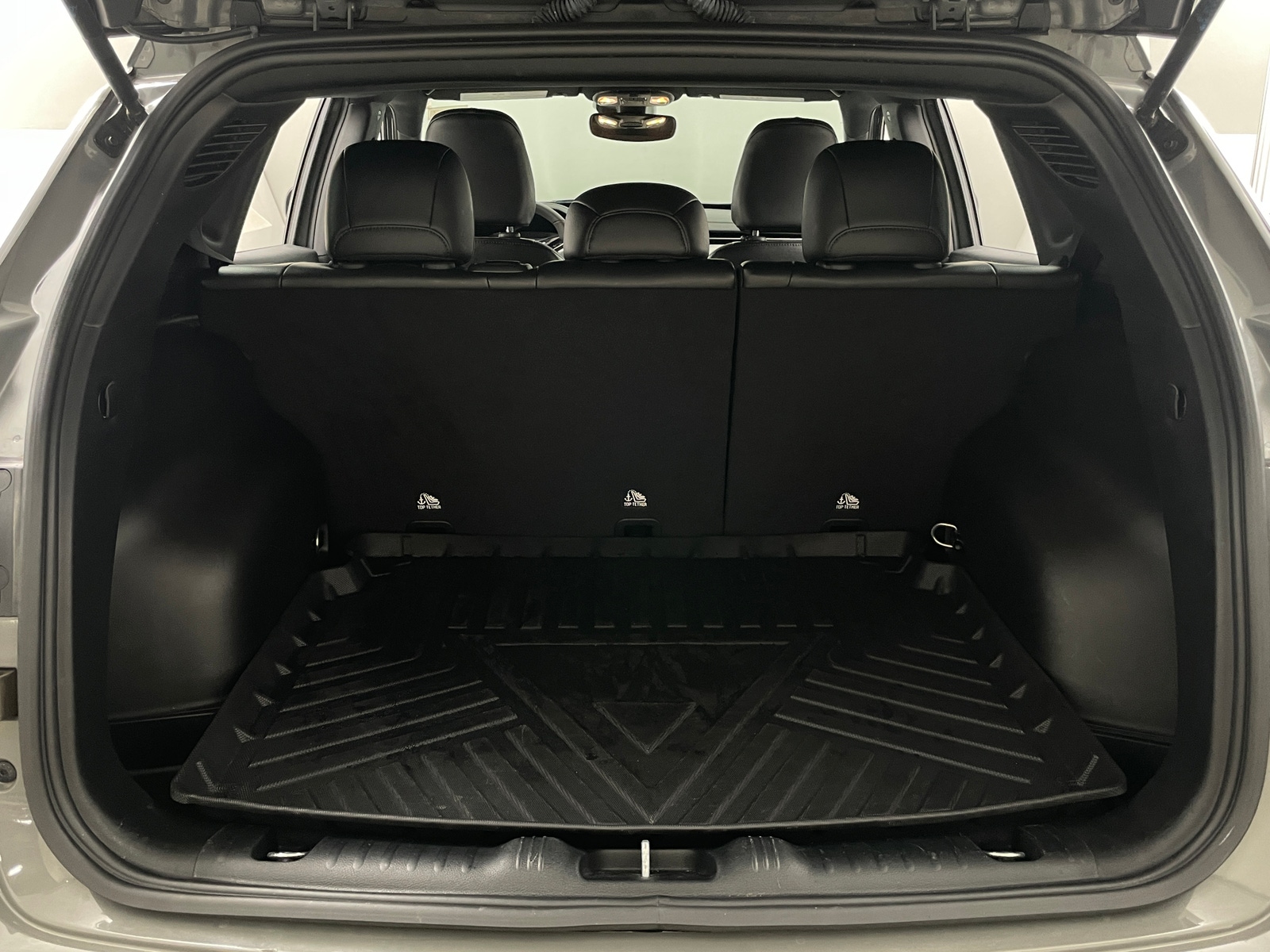 Thumbnail: 2023 Jeep Compass - 6