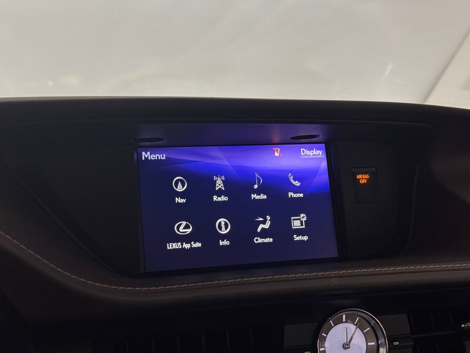 Thumbnail: 2018 Lexus ES - 3