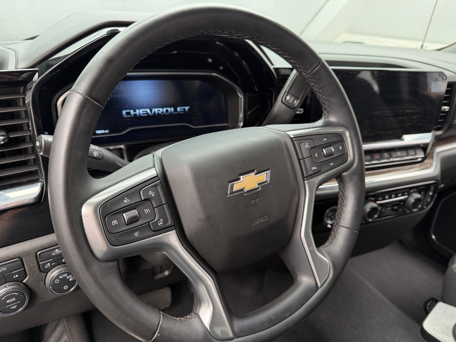 Thumbnail: 2023 Chevrolet Silverado 1500 - 5
