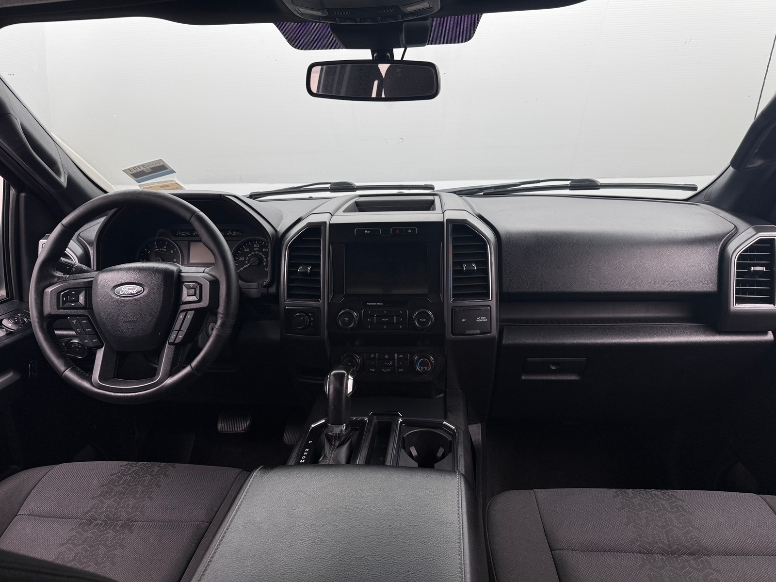 Thumbnail: 2019 Ford Econoline - 3