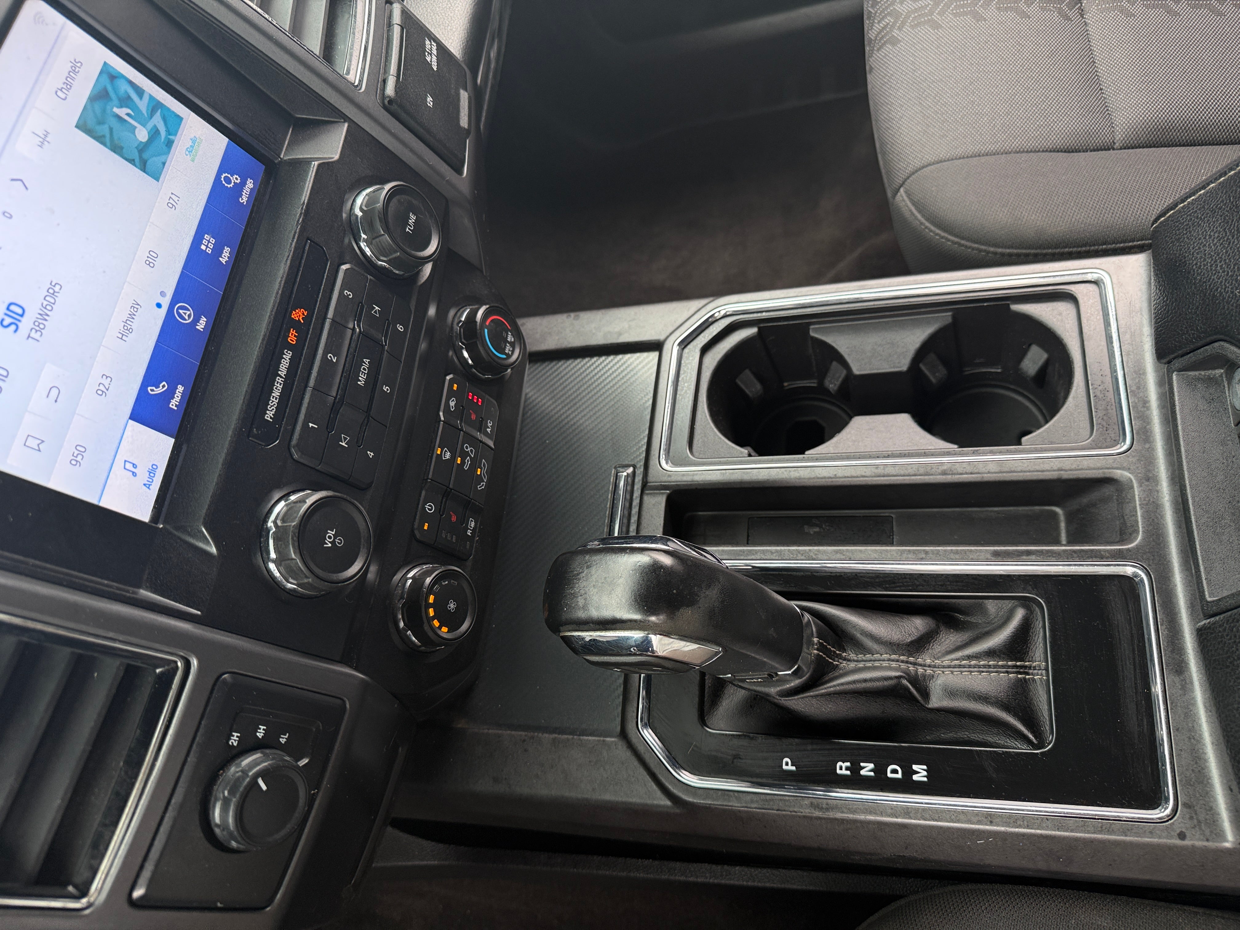 2019 Ford F-150 XLT - Photo 9