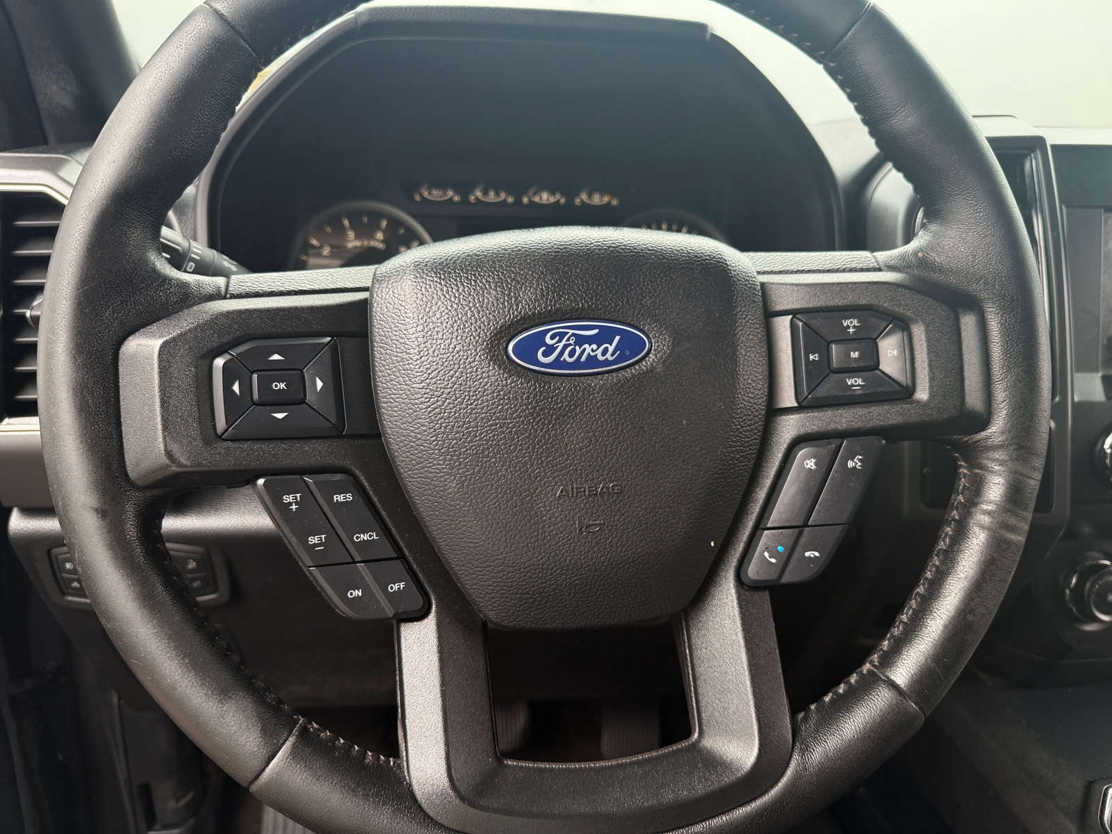 Thumbnail: 2019 Ford Econoline - 5