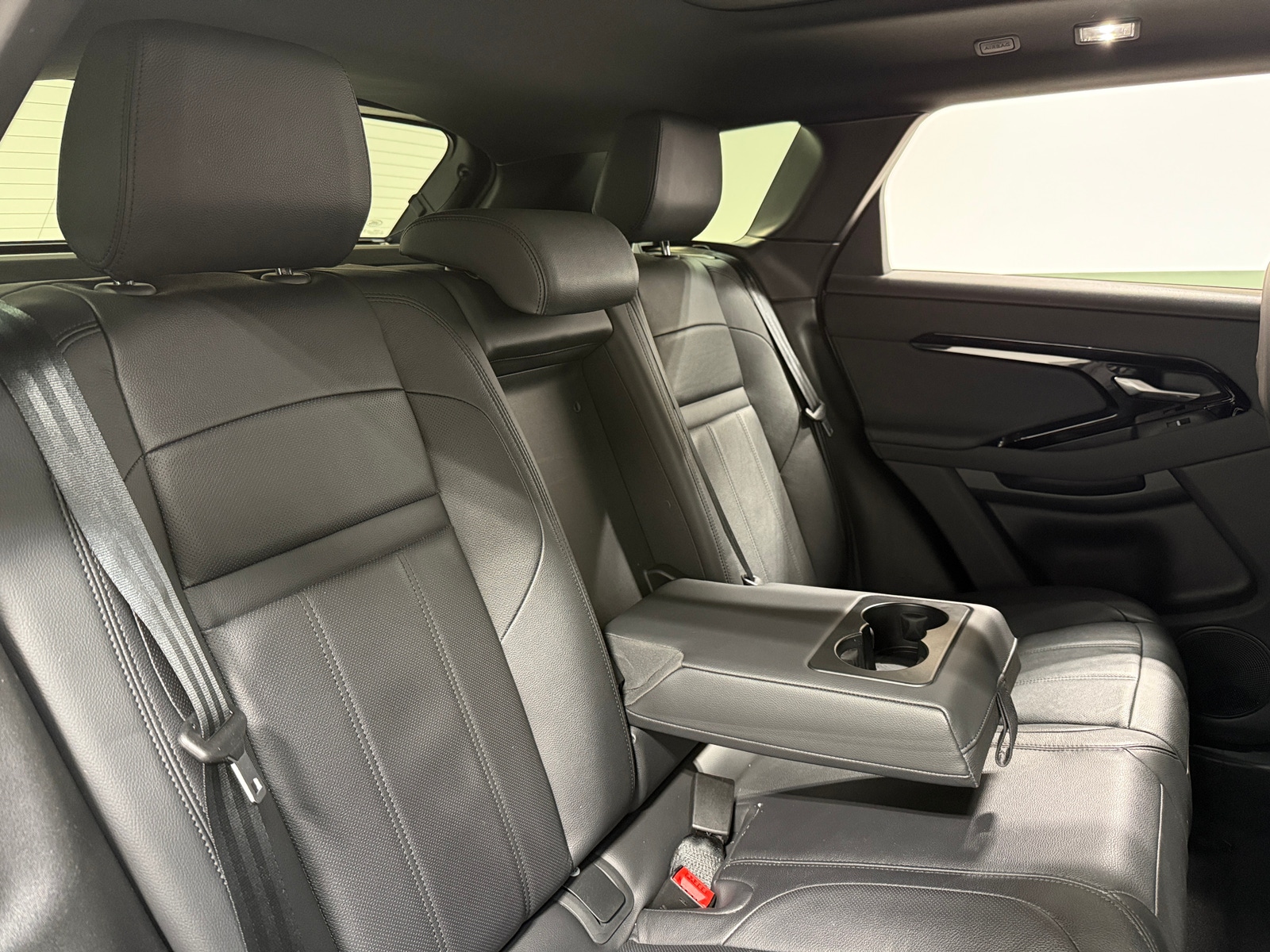 Thumbnail: 2024 Land Rover Range Rover Evoque - 6