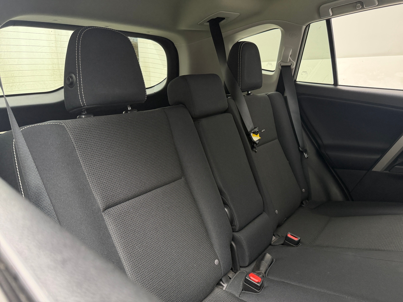 Thumbnail: 2017 Toyota RAV4 - 6