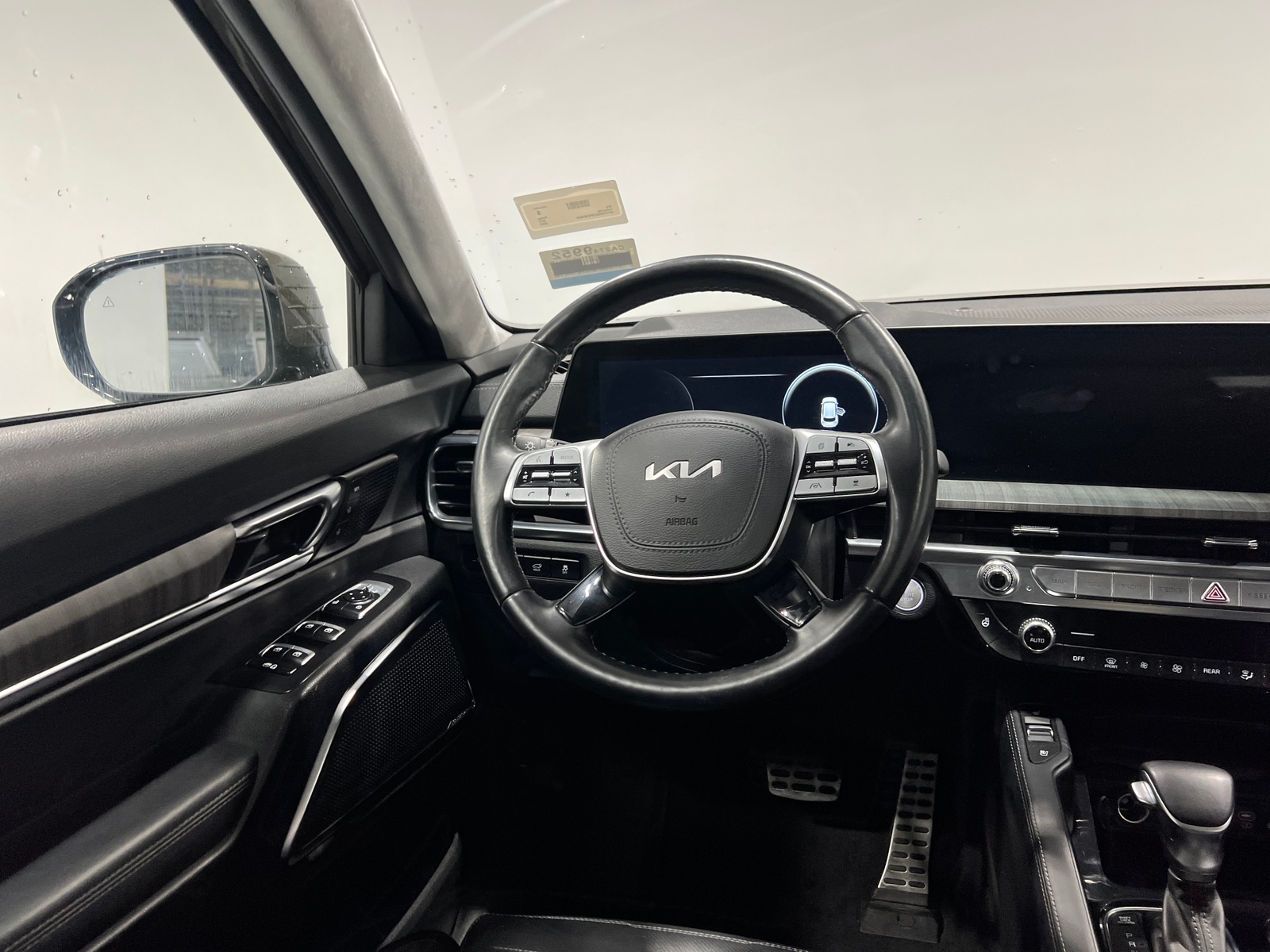 Thumbnail: 2023 Kia Telluride - 4