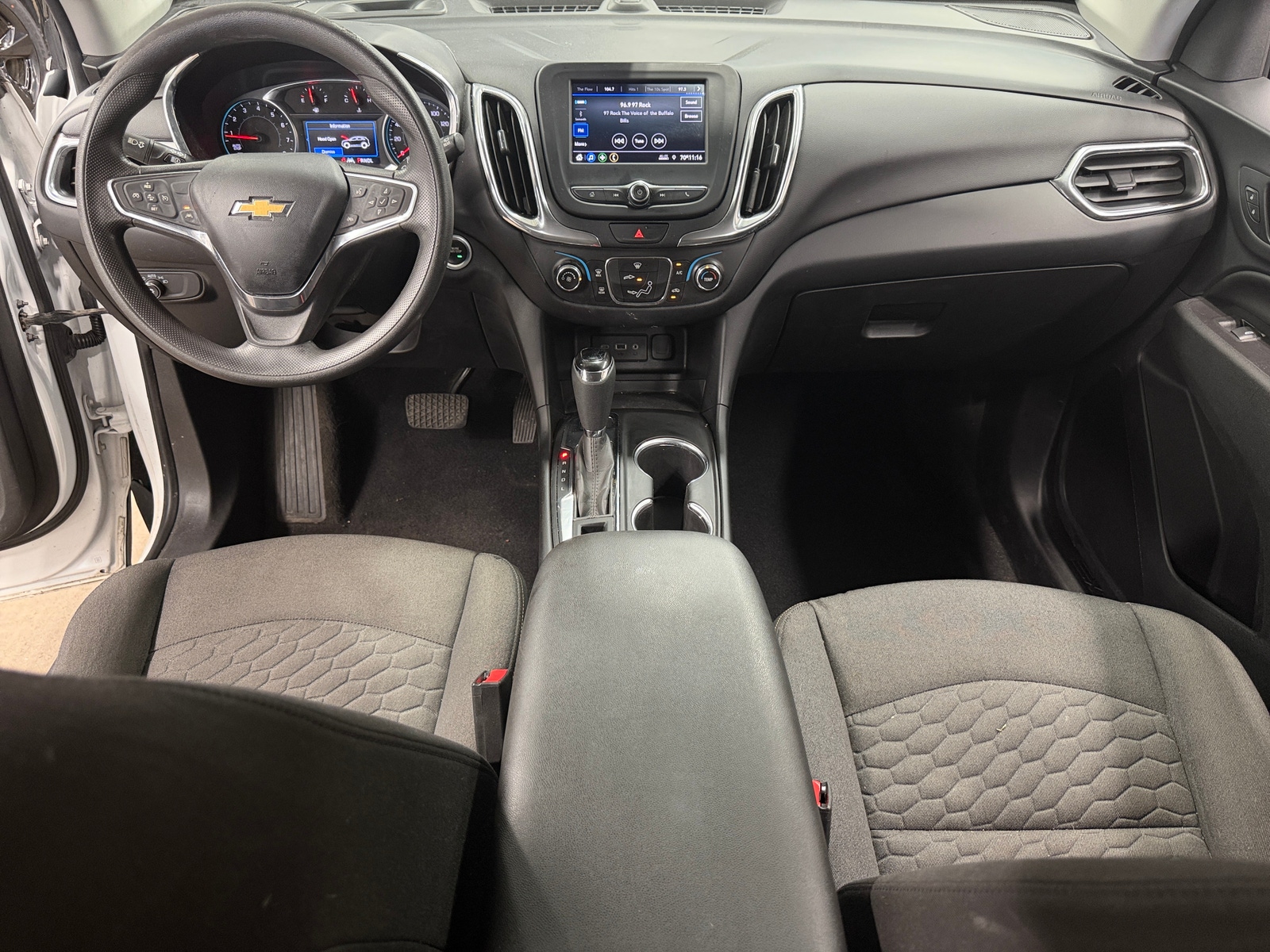 Thumbnail: 2021 Chevrolet Equinox - 3