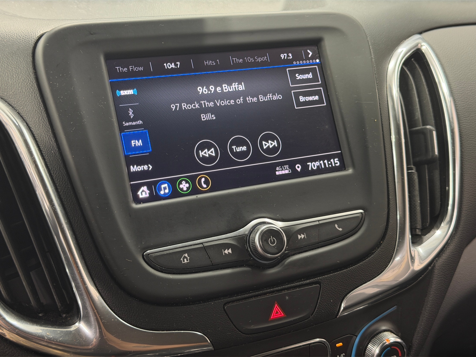 Thumbnail: 2021 Chevrolet Equinox - 4