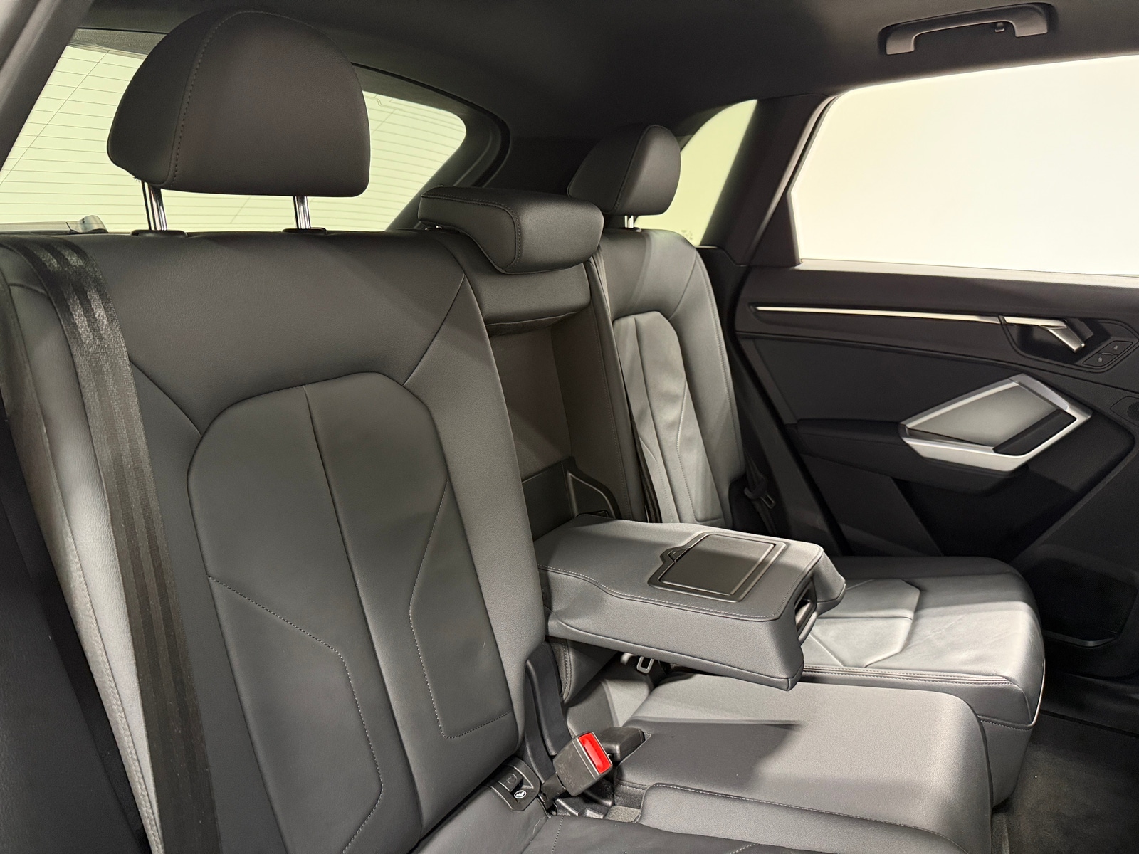 Thumbnail: 2024 Audi Q3 - 6