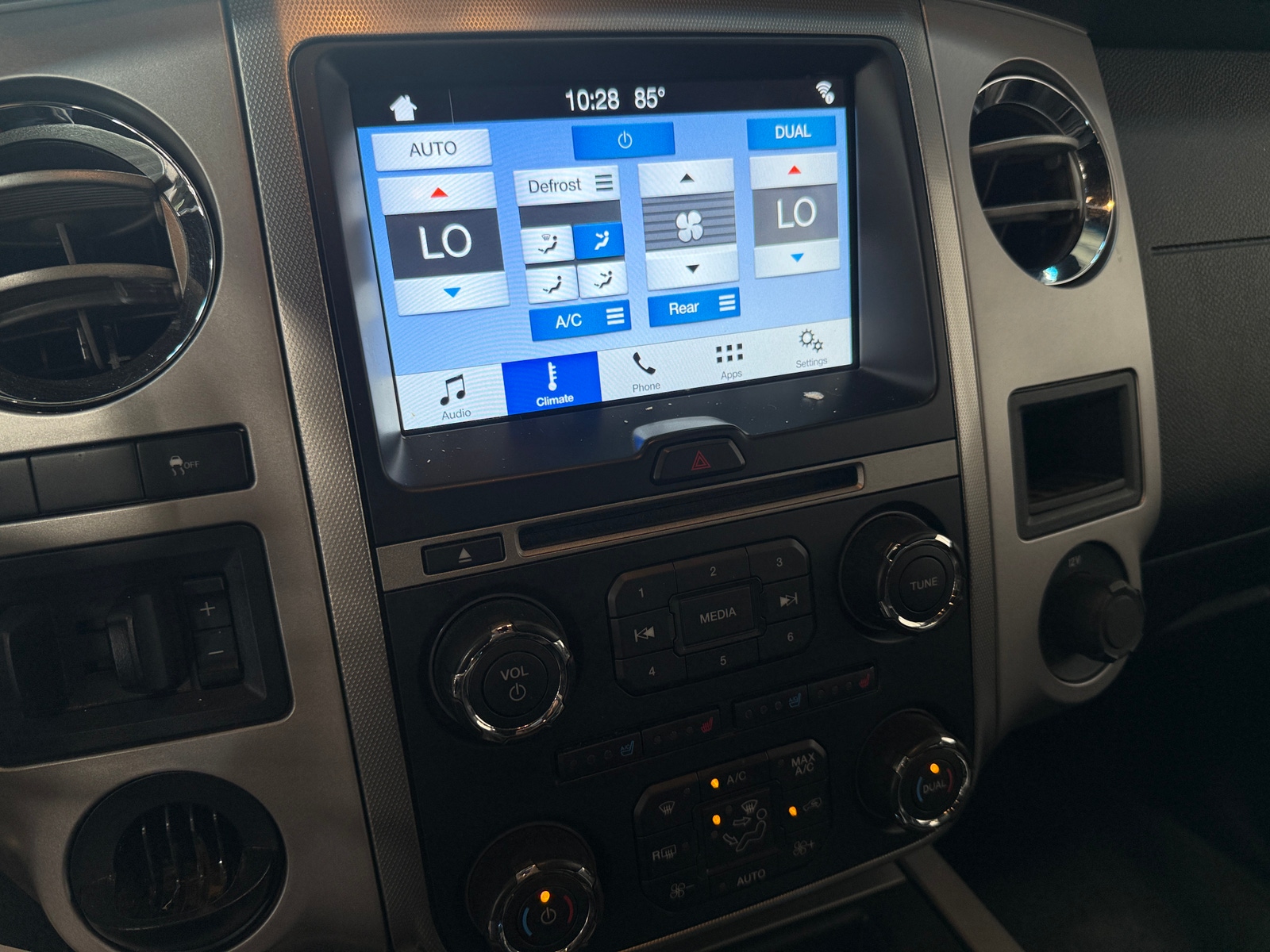 Thumbnail: 2017 Ford Expedition - 3