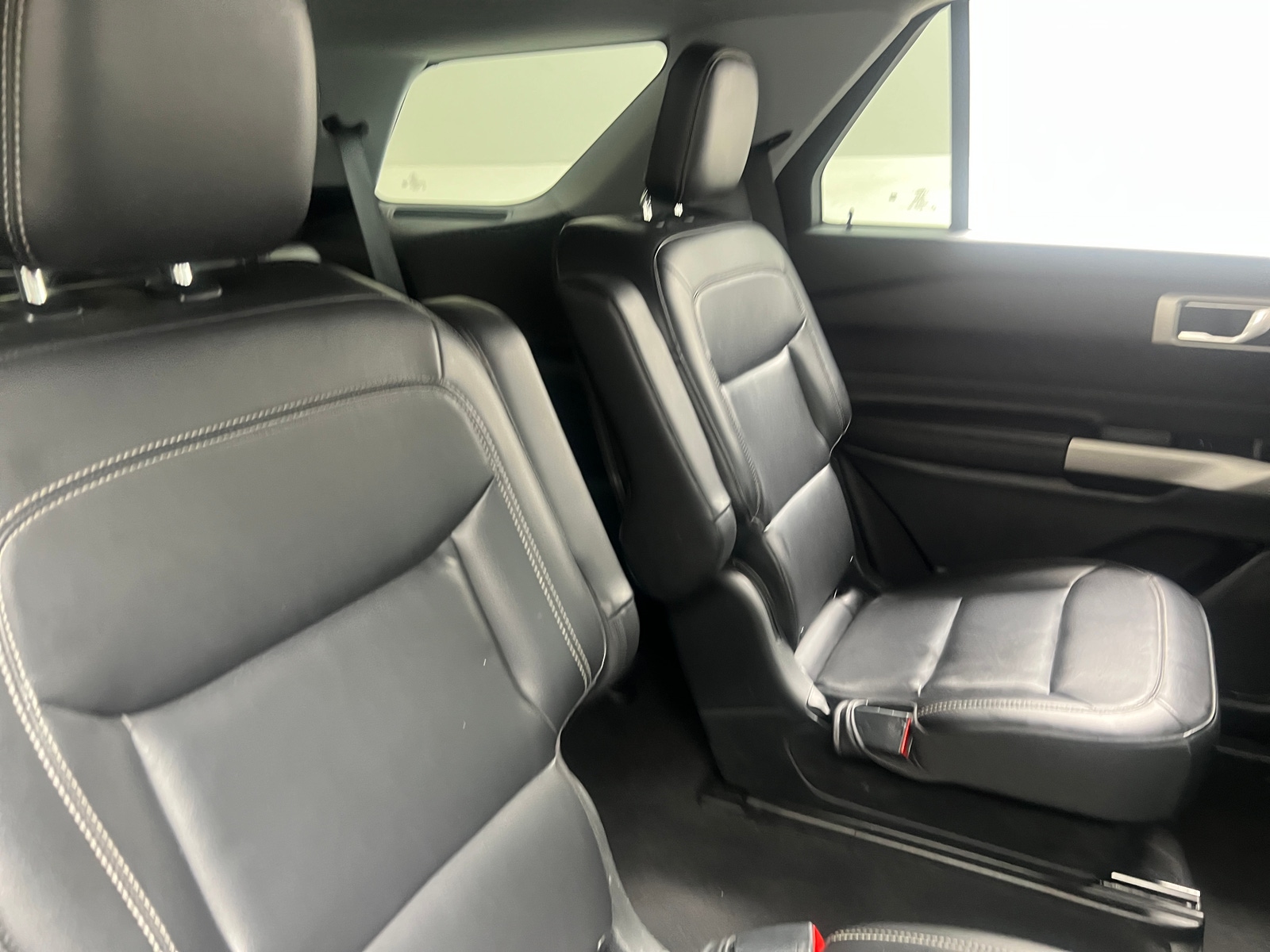 Thumbnail: 2022 Ford Explorer - 5