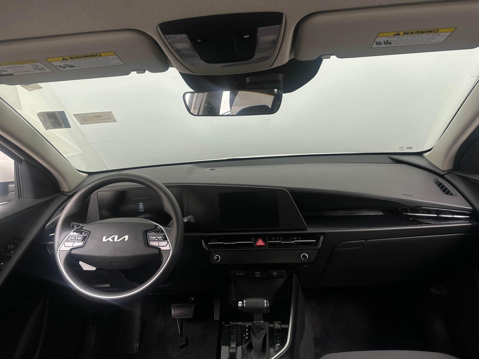 Thumbnail: 2025 Kia Niro - 3