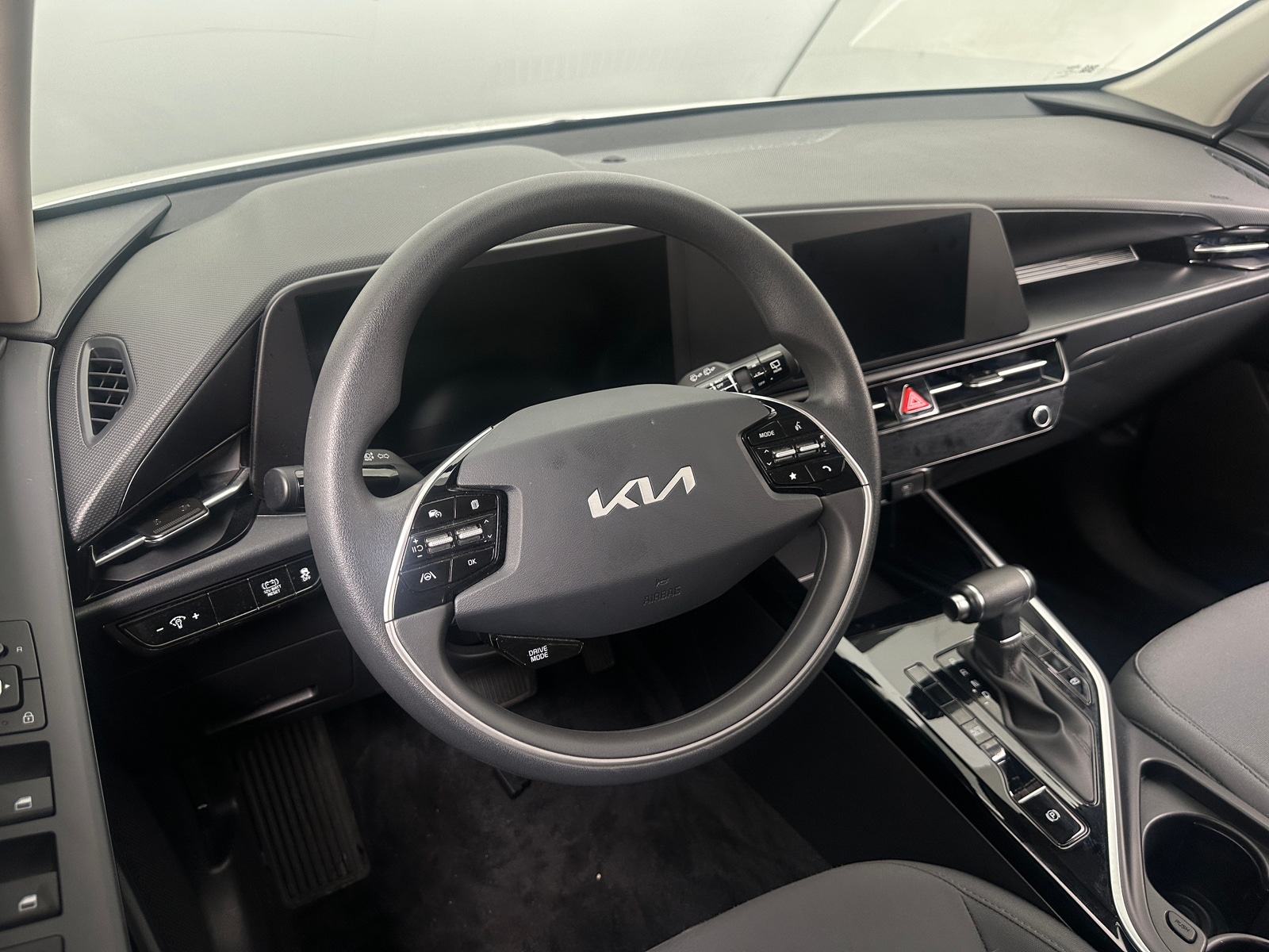 Thumbnail: 2025 Kia Niro - 5