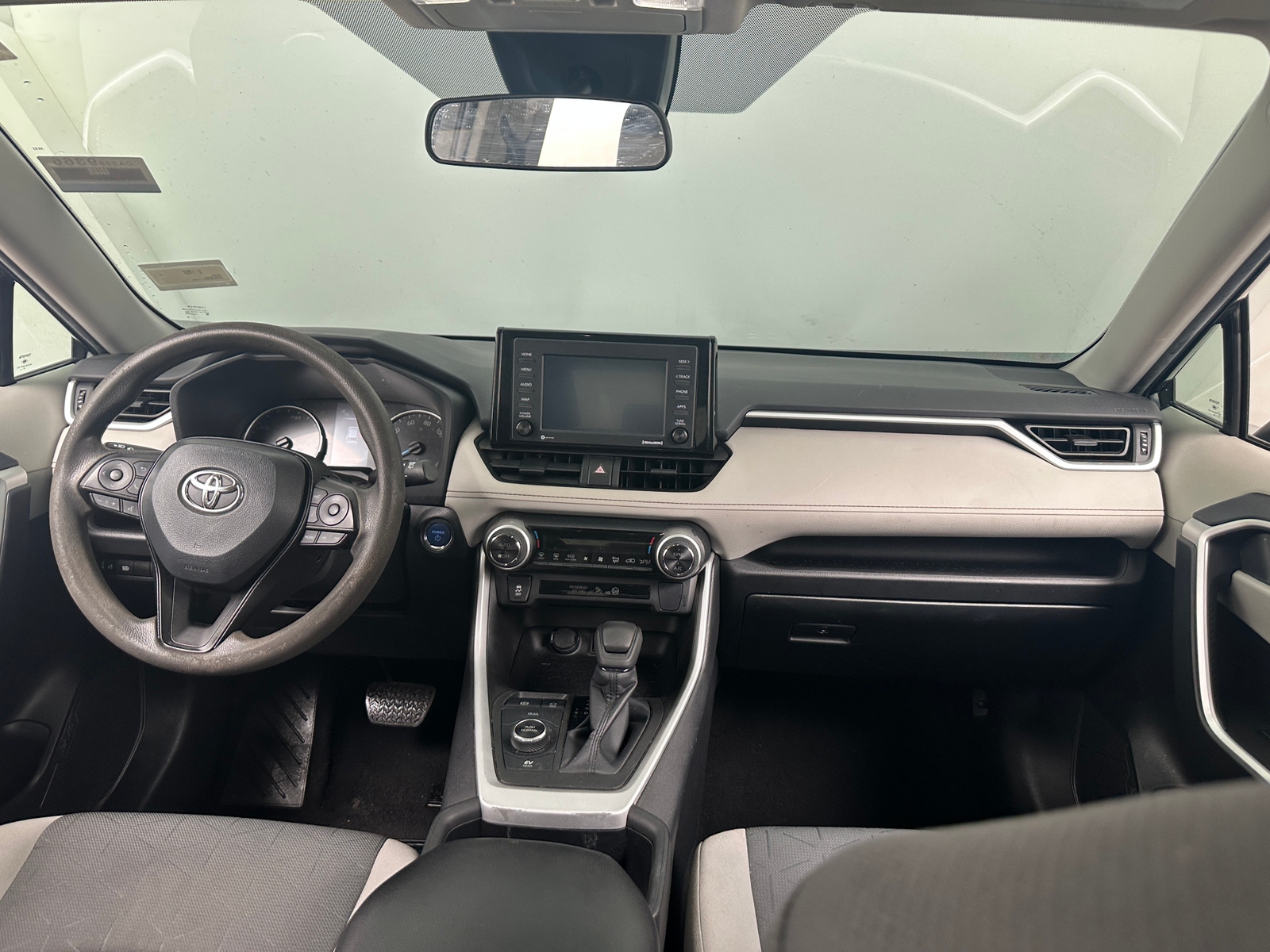 Thumbnail: 2022 Toyota RAV4 - 3