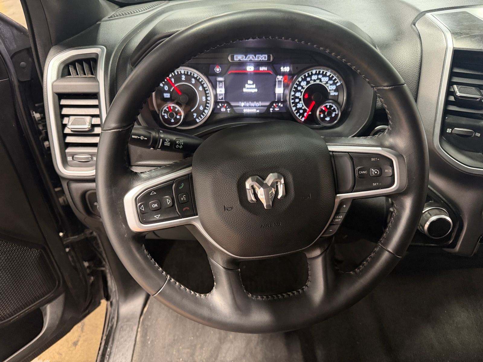 Thumbnail: 2022 RAM 1500 - 5