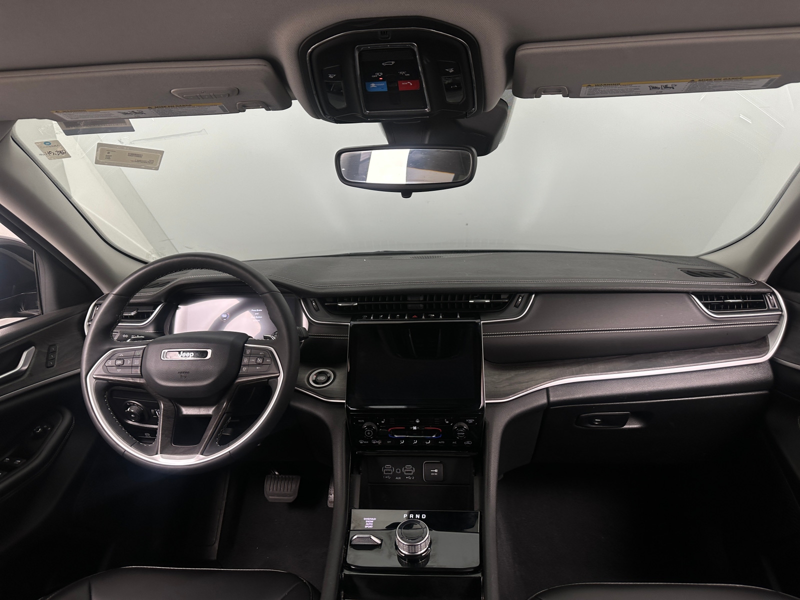 Thumbnail: 2023 Jeep Grand Cherokee L - 2