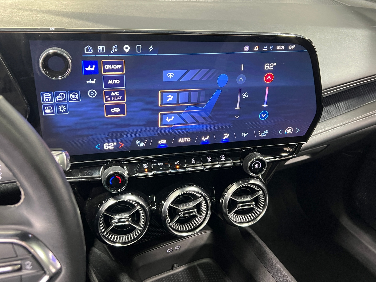Thumbnail: 2024 Chevrolet Blazer EV - 3