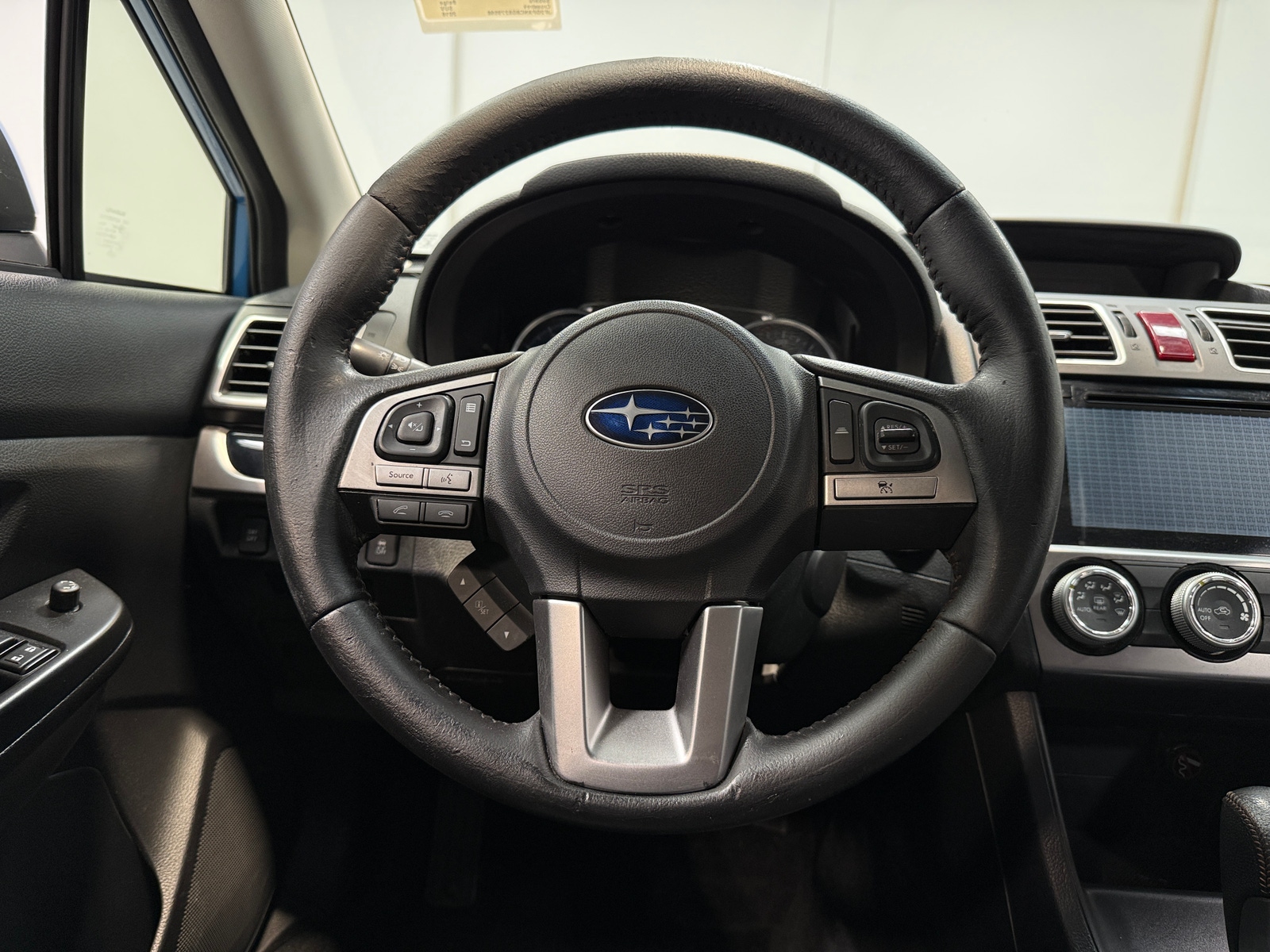 Thumbnail: 2016 Subaru Crosstrek - 4