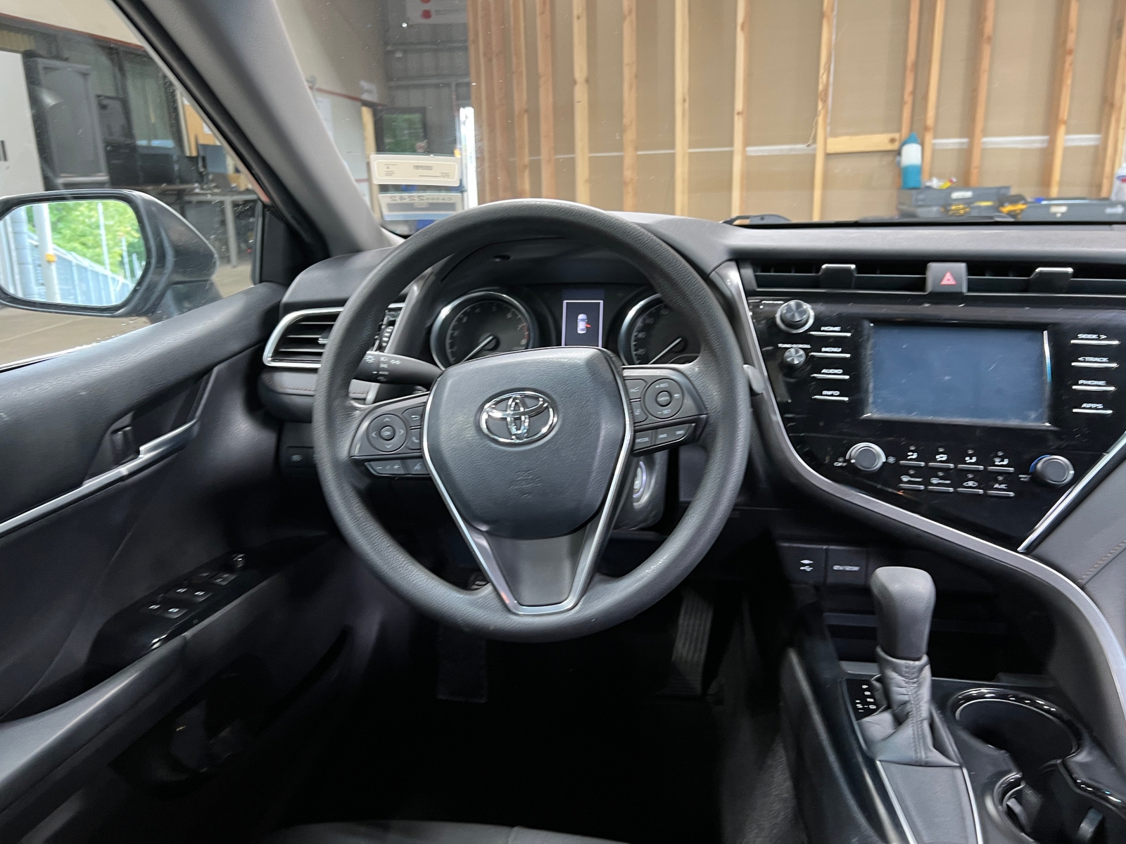 Thumbnail: 2018 Toyota Camry - 5