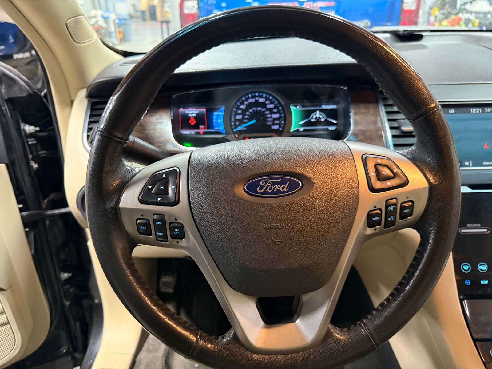 Thumbnail: 2018 Ford Taurus - 4