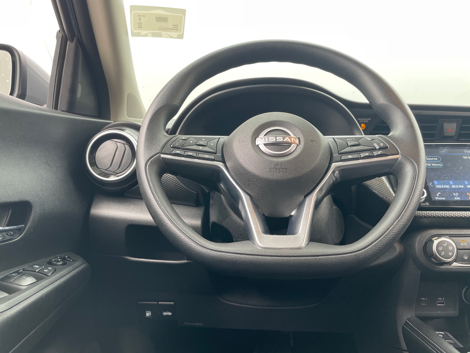 Thumbnail: 2023 Nissan Kicks - 5